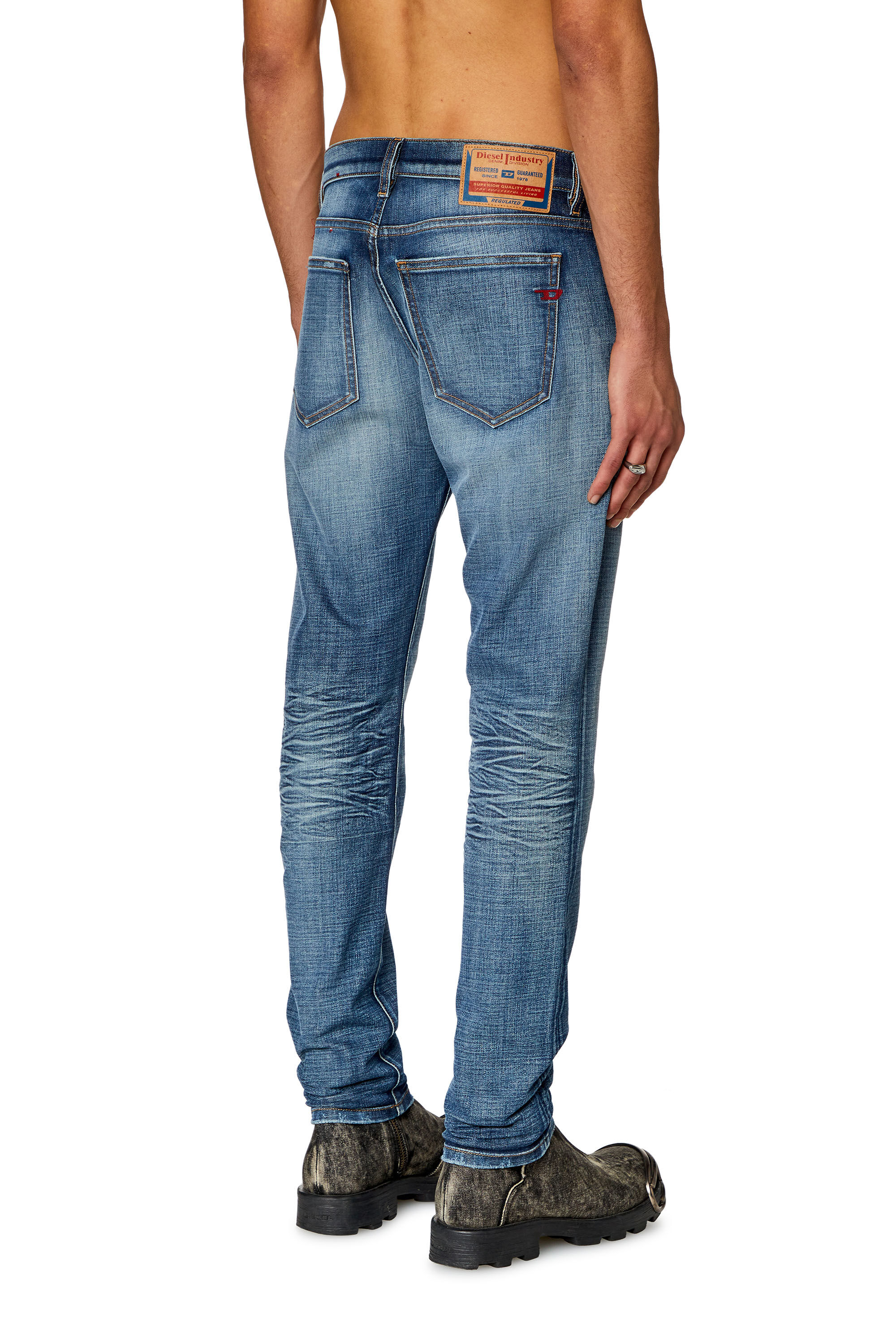 Diesel - Slim Jeans 2019 D-Strukt 0DQAE, Mittelblau - Image 4