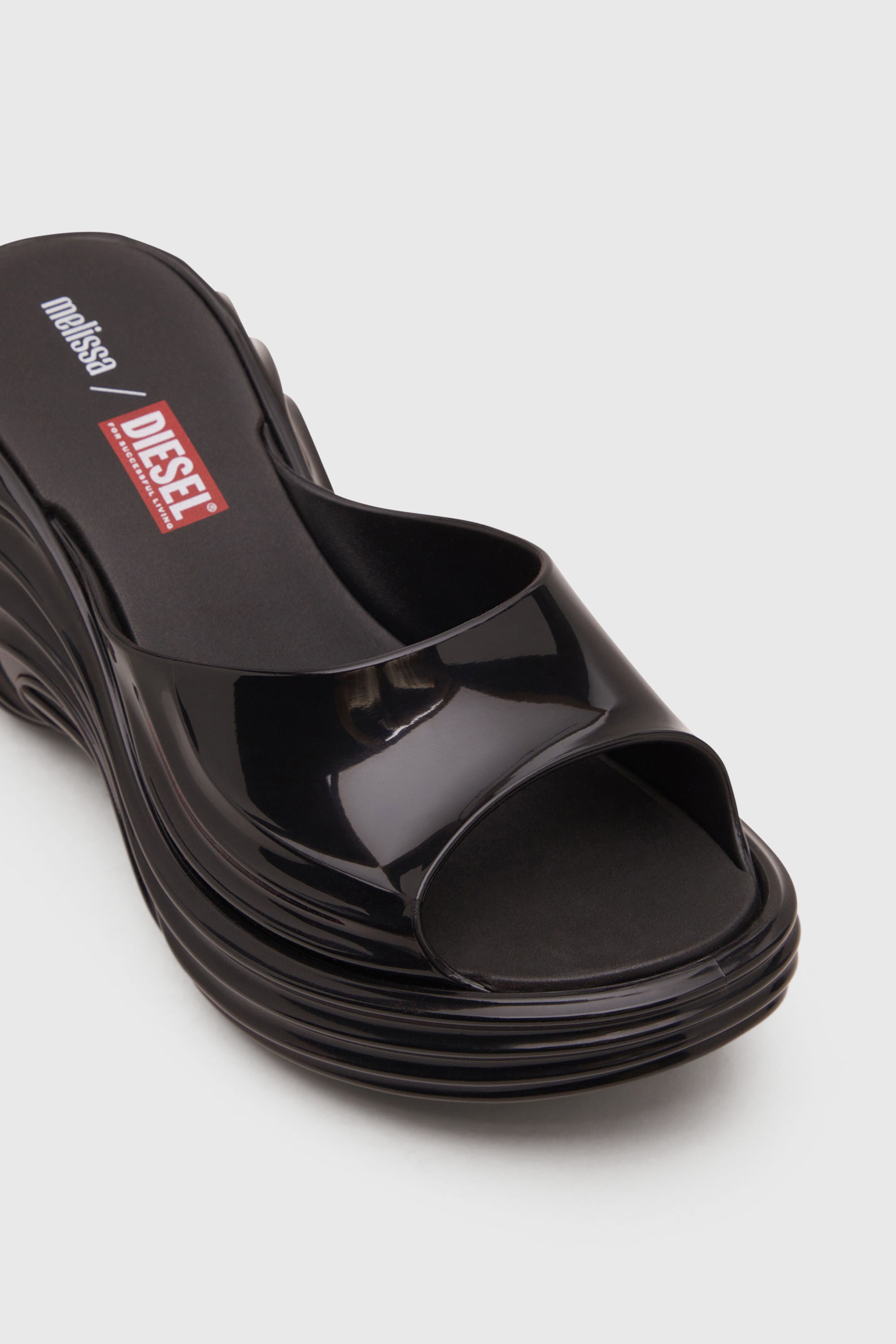 Diesel - MELISSA QUANTUM PLATFORM, Damen Plateau-Pantolette aus Melflex&reg; in Schwarz - 6