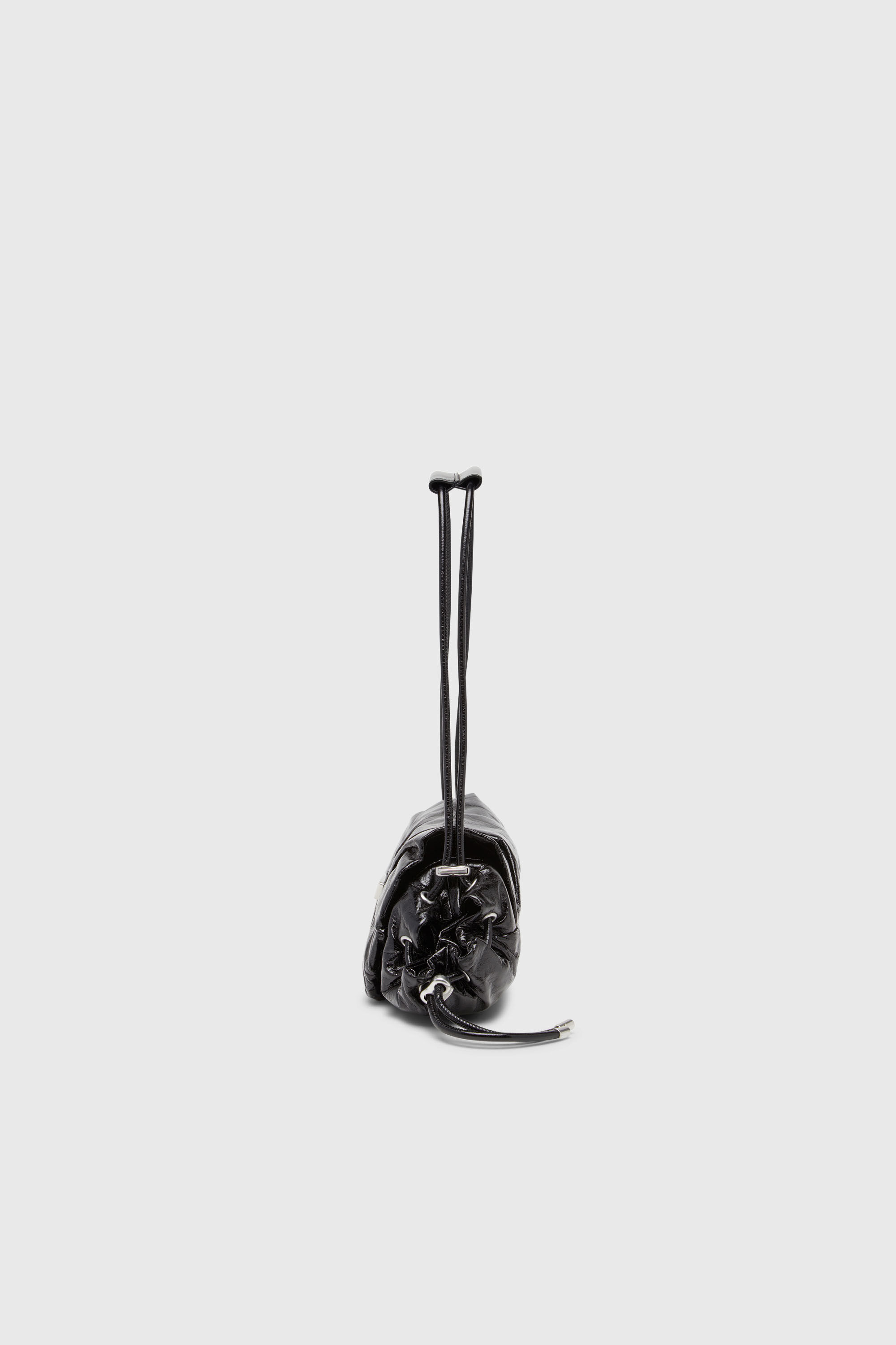 Diesel - SCRUNCH-D SHOULDER S, Damen Scrunch-D-Schultertasche aus Knitter-Leder in Schwarz - 5