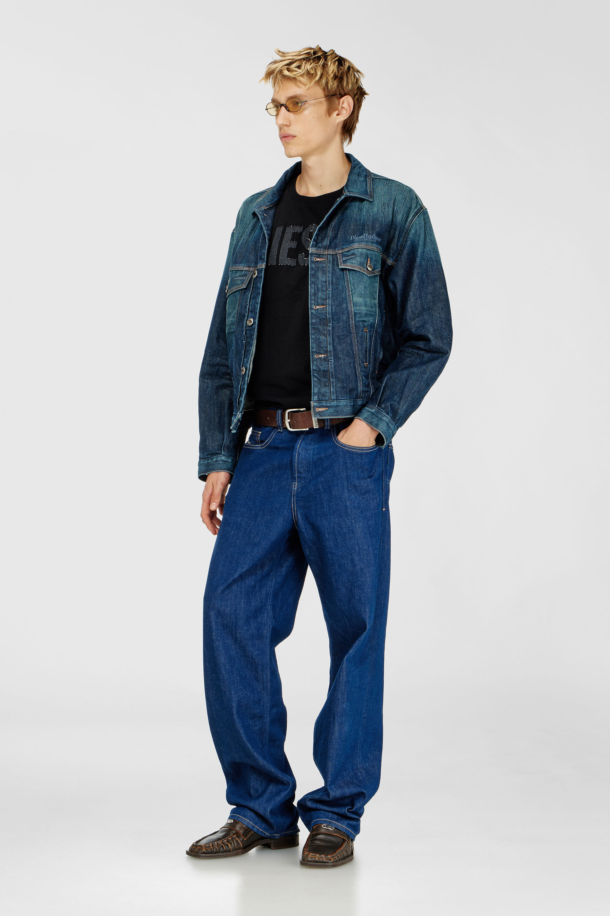 Diesel - T-JUST-APP-T92, Herren T-Shirt aus Baumwolle mit tonalem Diesel-Logoprint in Schwarz - 1