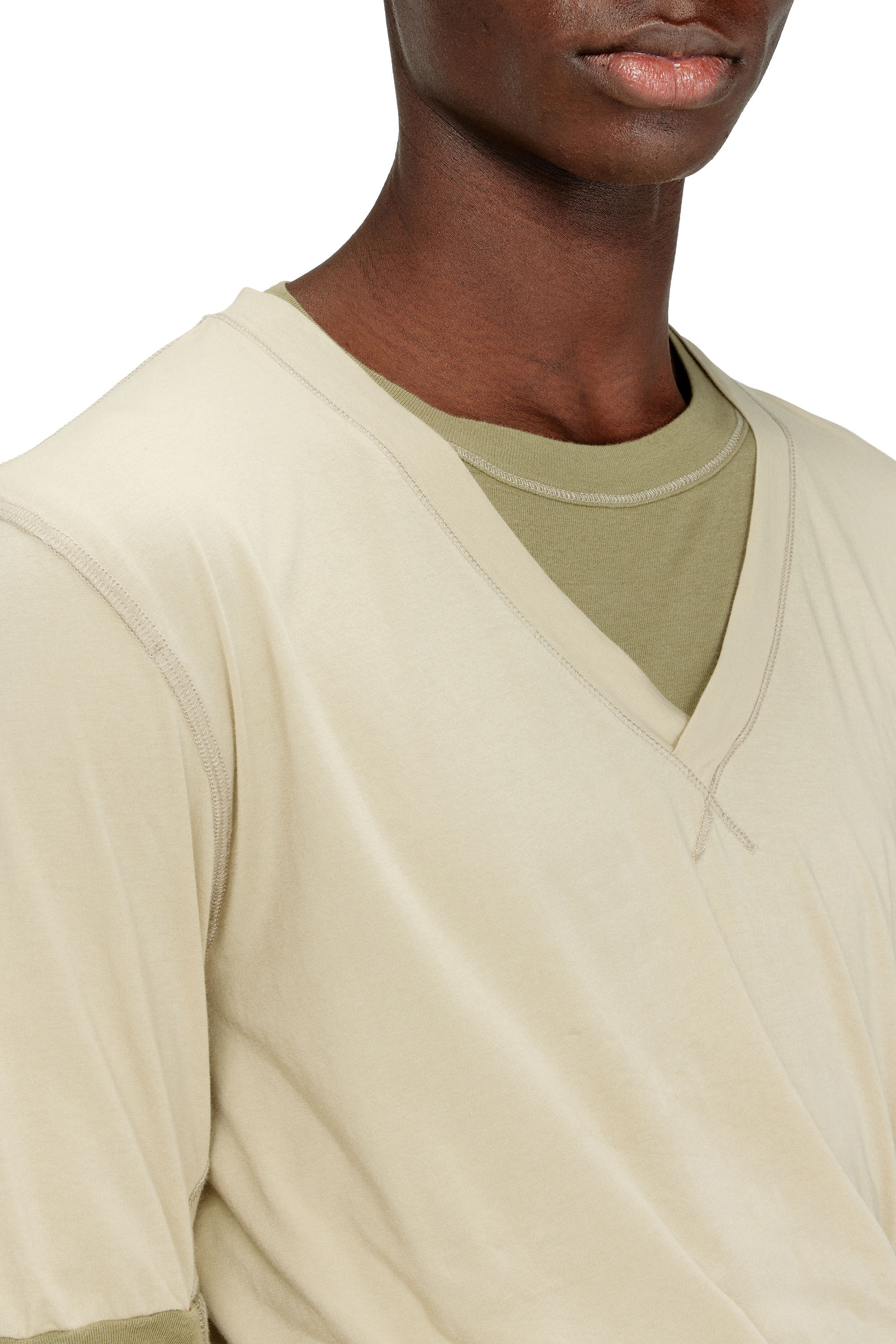 Diesel - T-MOODY-PLAIN, Herren Oberteil mit verdrehtem Doppellagen-Look in Gr&uuml;n - 5