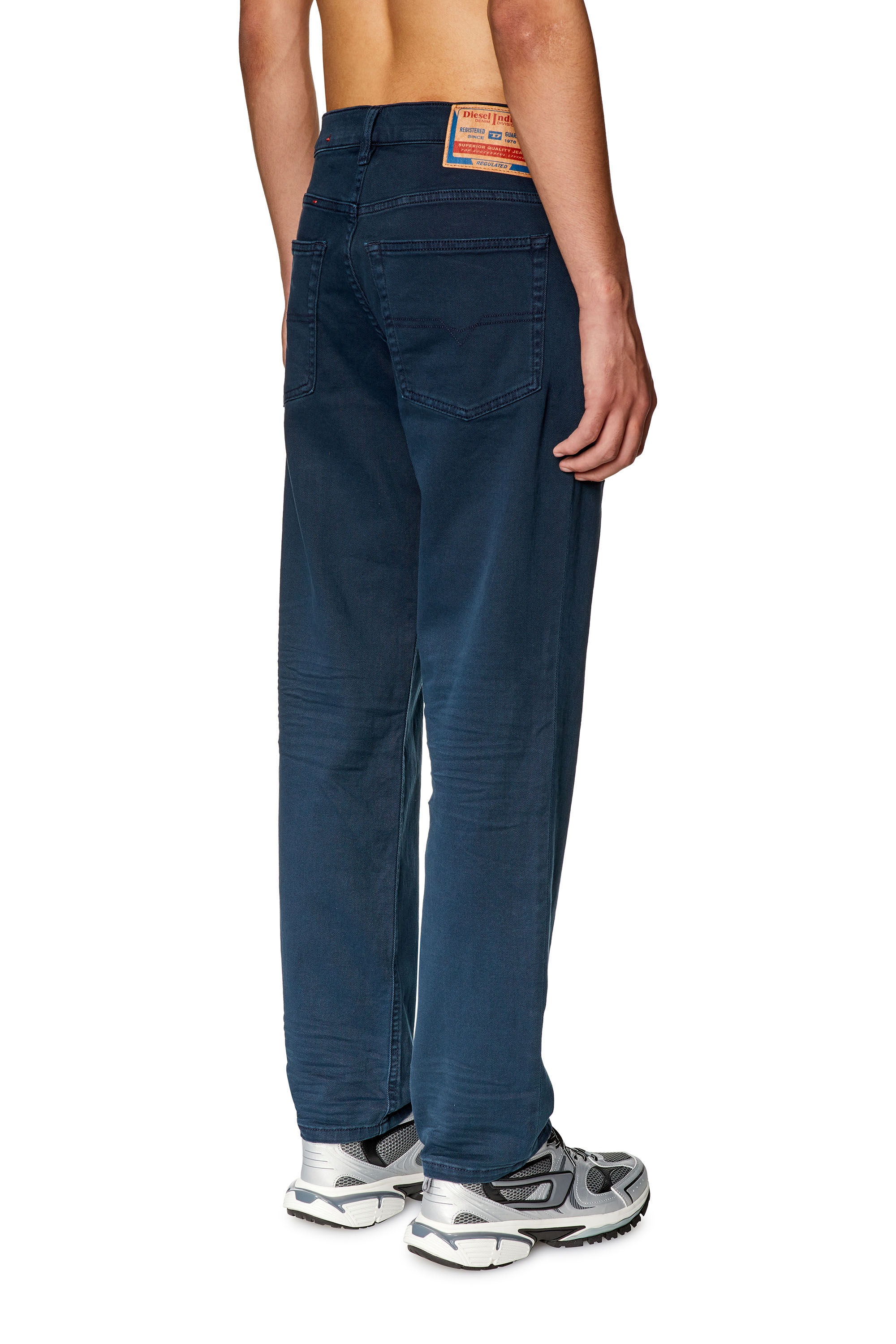 Diesel - Tapered Jeans 2023 D-Finitive 0QWTY, Dunkelblau - Image 4