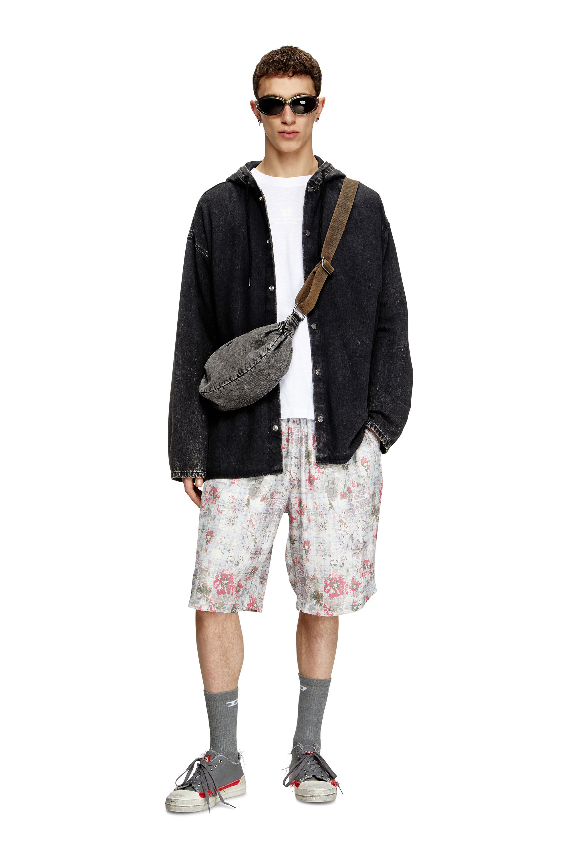 Diesel - P-LEYS, Herren Shorts aus Azetat mit floralem Print in Blau/Rosa - 1