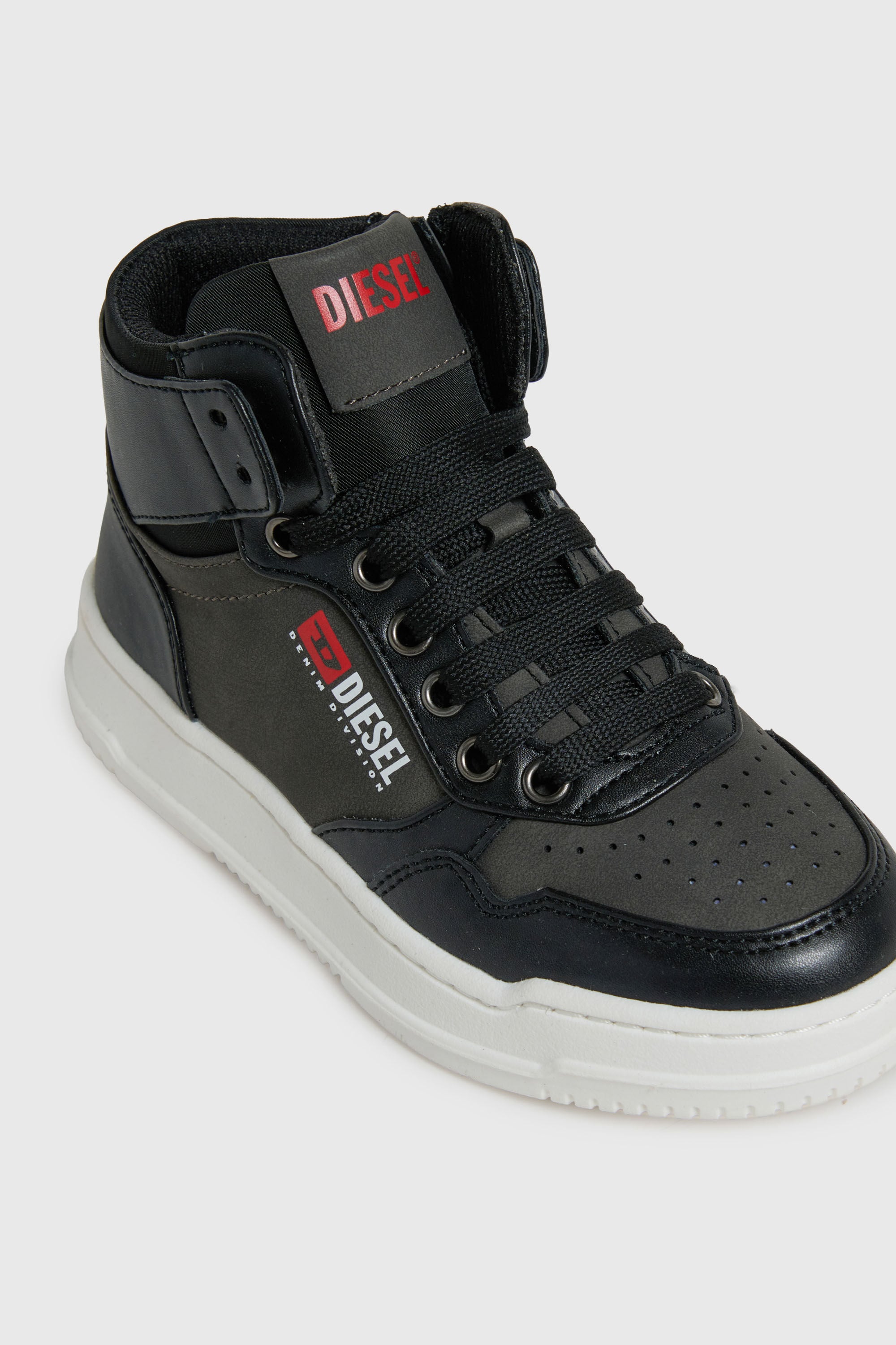 Diesel - S-CASCOUNT-MID, Unisex S-Cascount perforierte High-Top-Sneaker in Schwarz - 4