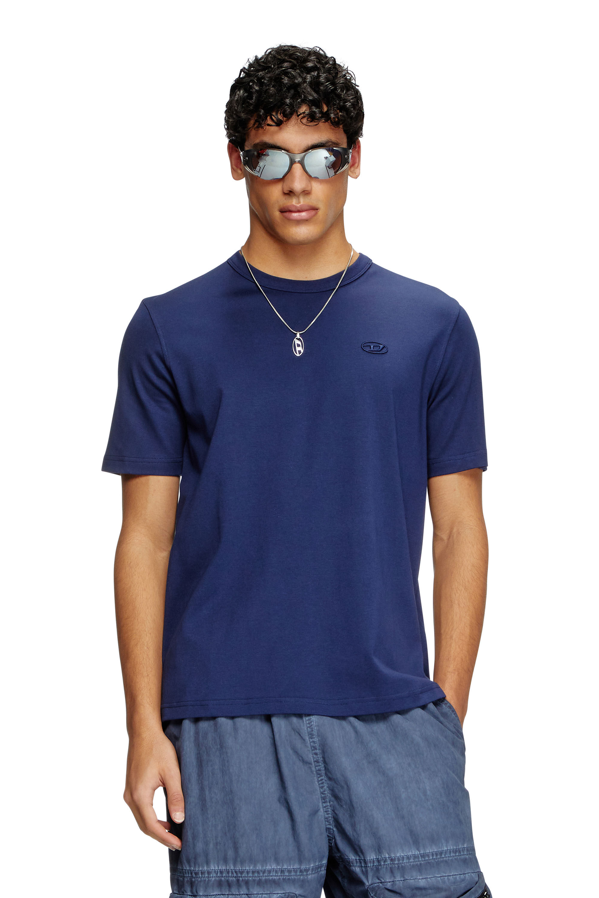 Diesel - T-ADJUST-SLITS-R17, Herren T-Shirt mit farblich abgestimmter Logo-Stickerei in Mitternachtsblau - 3