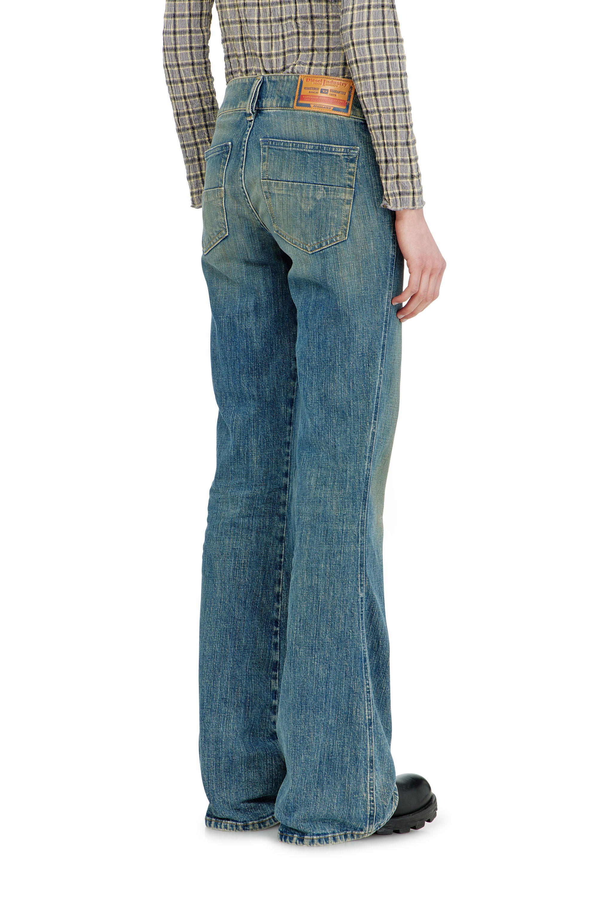 Diesel - Damen Bootcut Jeans D-Hush 007EJ, Mittelblau - 5