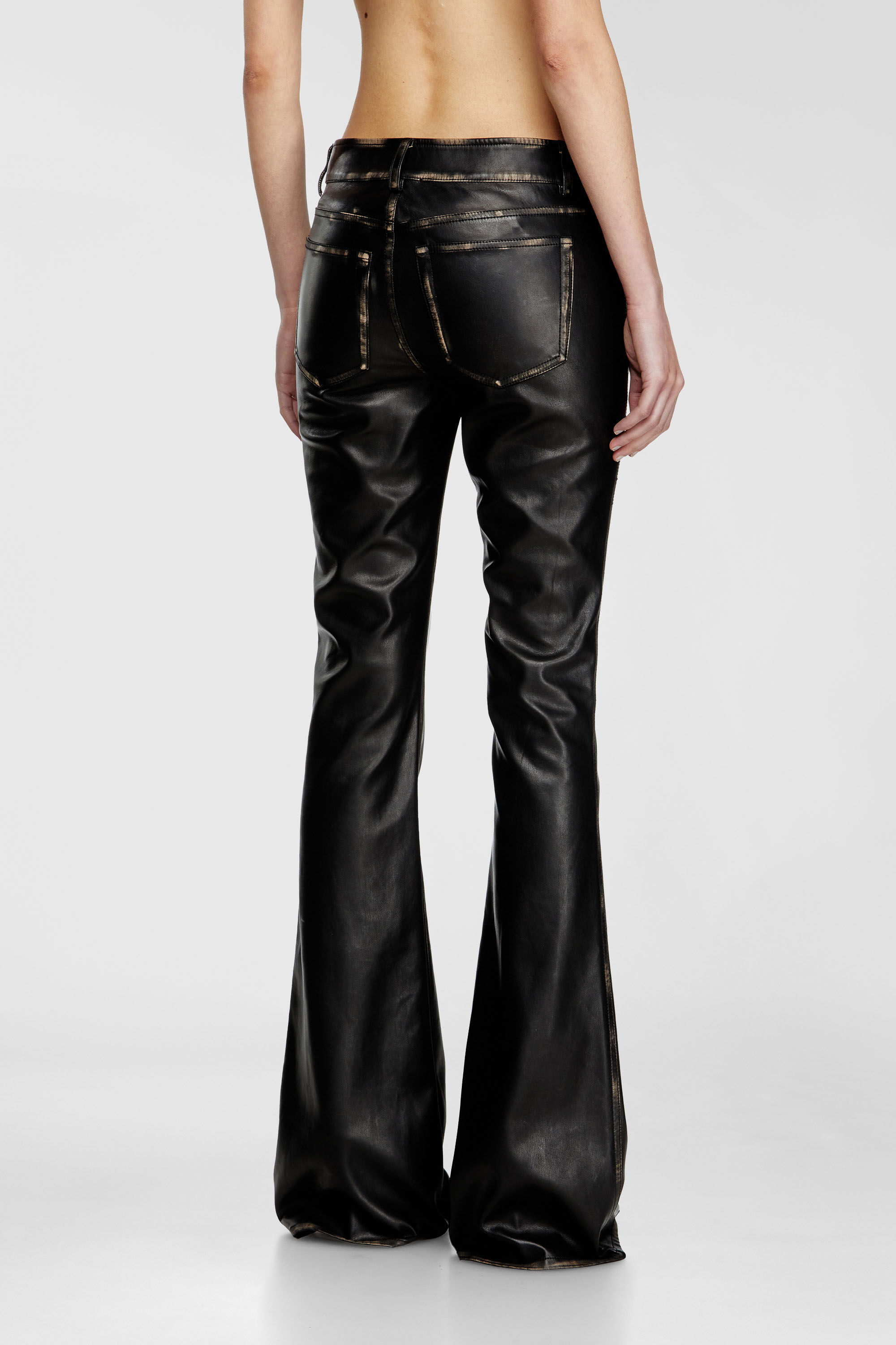 Diesel - P-STELLAR-Q1, Damen Five-Pocket-Hose aus Kunstleder in Schwarz - 4