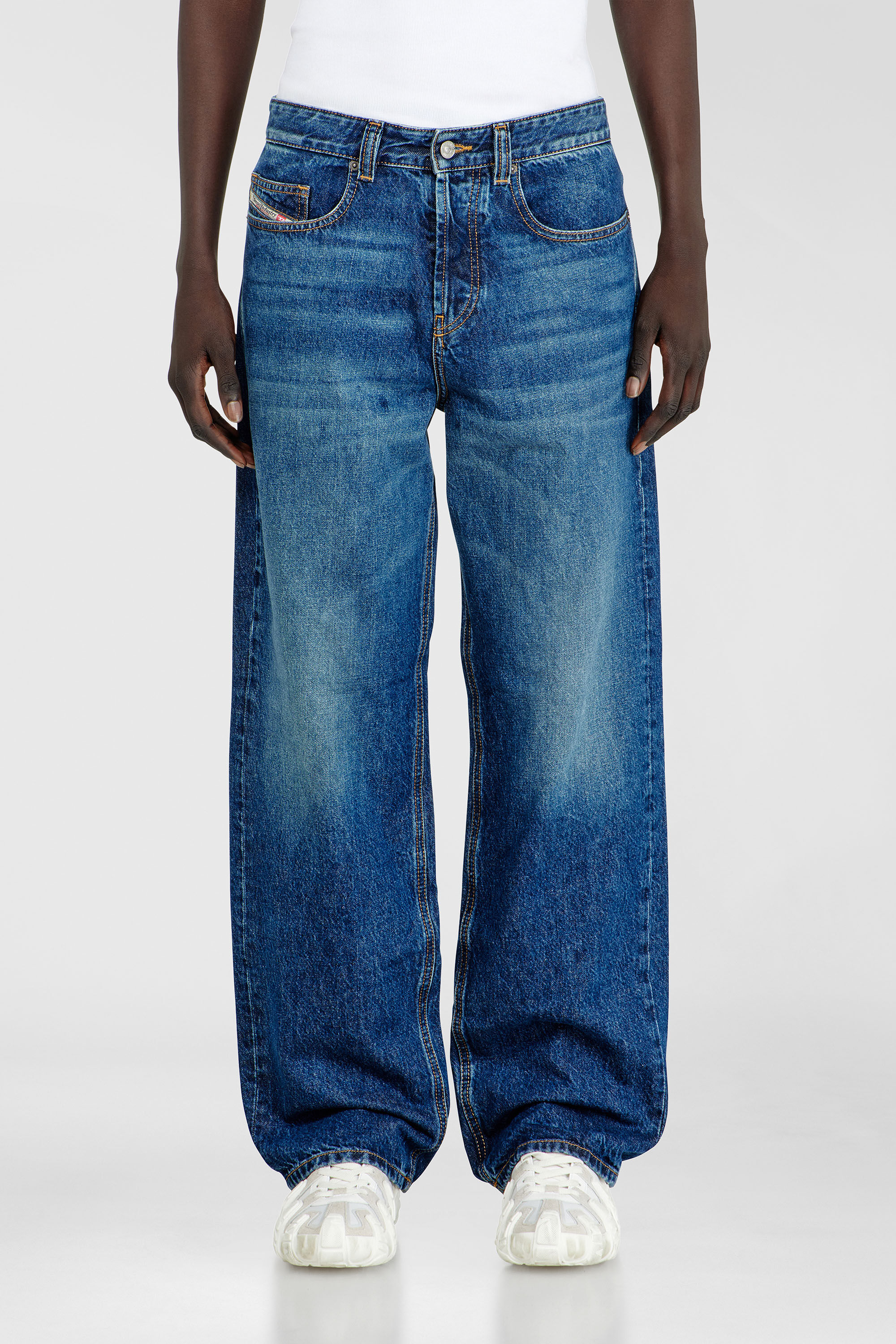 Diesel - Herren Relaxed Jeans 2001 D-Macro 09I27, Mittelblau - 3