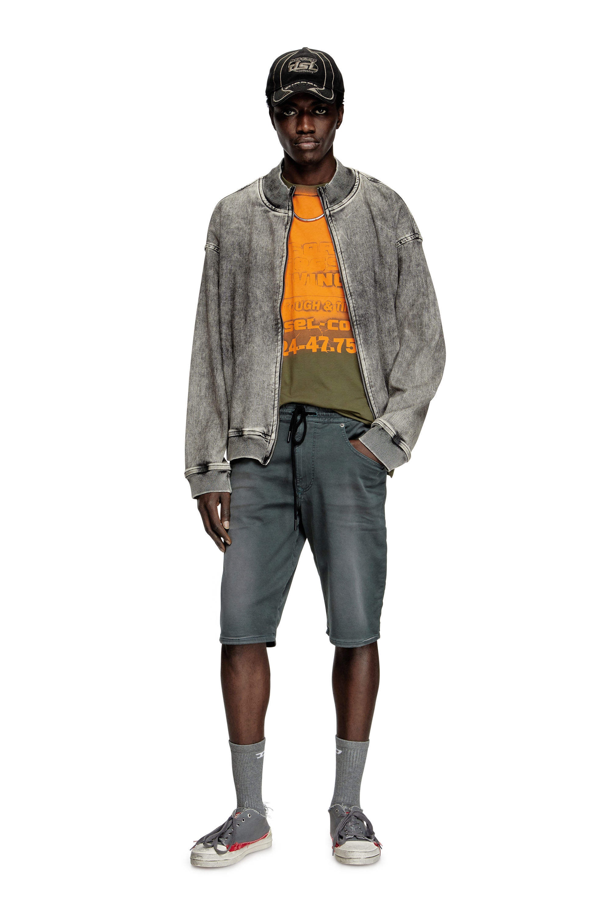 Diesel - 2033 D-KROOLEY-SHORT JOGG, Herren Chinoshorts aus JoggJeans in Dunkelgrau - 1