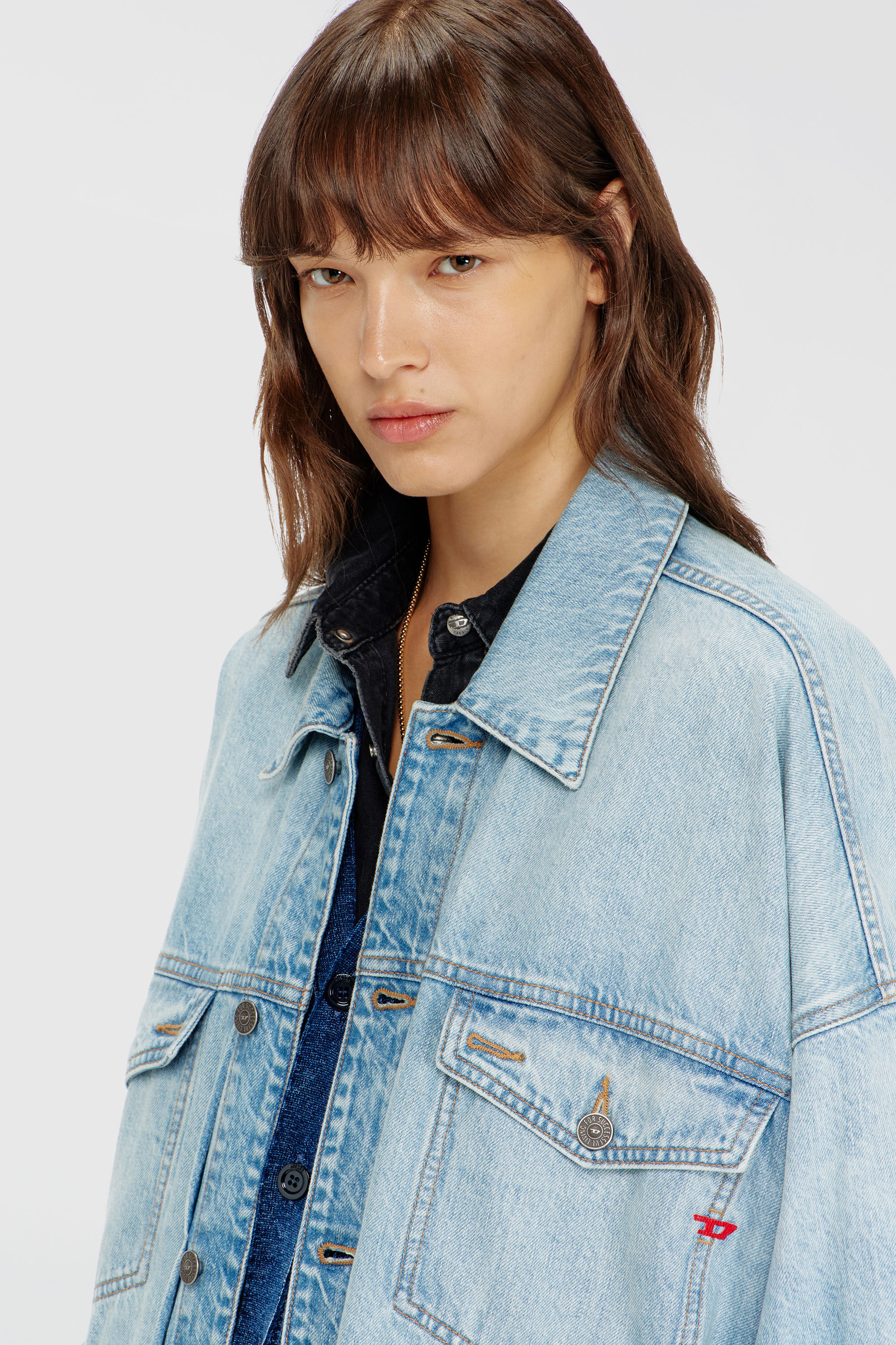 Diesel - DE-LIN, Damen Oversized denim-arbeitsjacke in Hellblau - 5