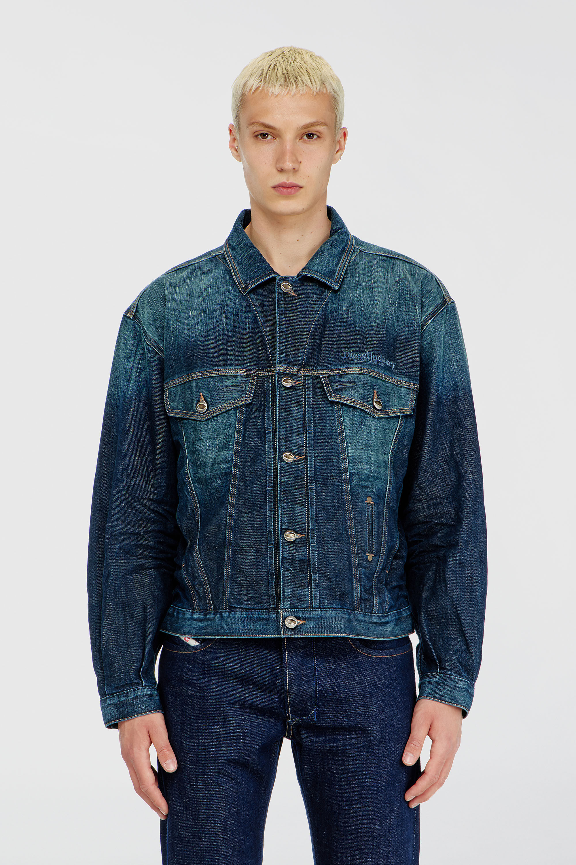 Diesel - D-DENVER-CL, Unisex Trucker-Jacke aus selvedge denim in Mittelblau - 3