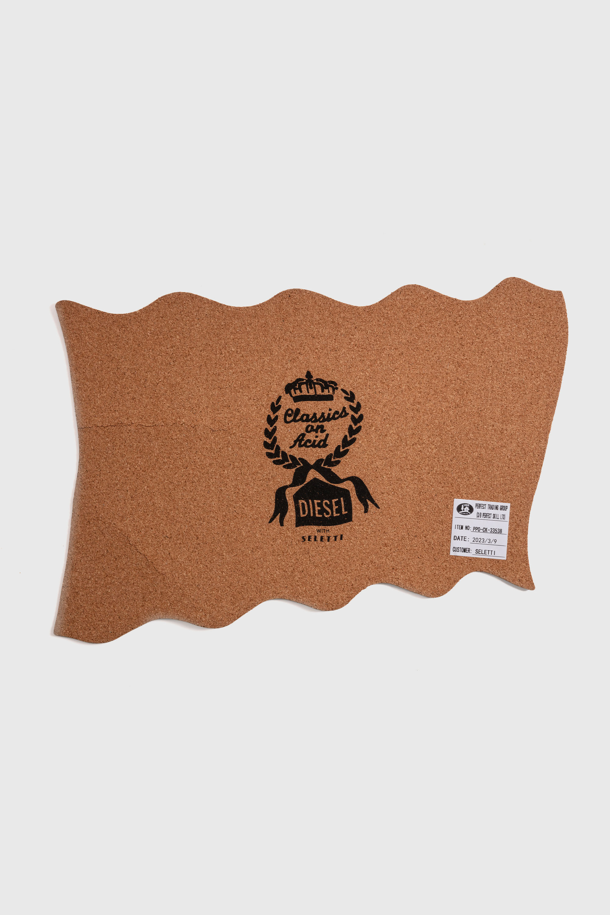 Diesel - 11265 TABLE MAT "DIESEL LIVING" - ACID F, Unisex Tischset aus Kork in Wei&szlig; - 2
