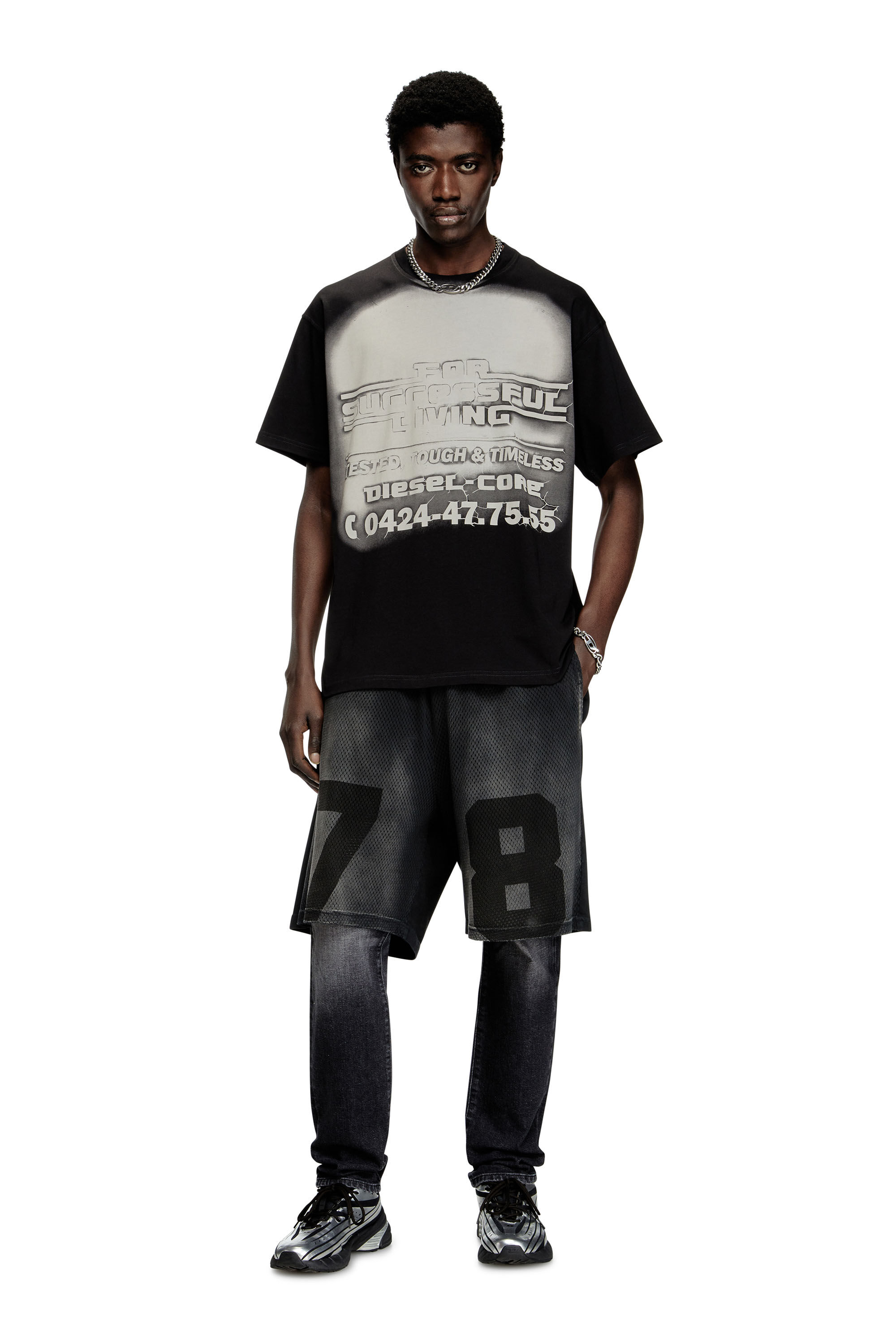 Diesel - T-BOXT-R15, Herren T-Shirt mit Blowout-Logo-Grafik in Schwarz - 1