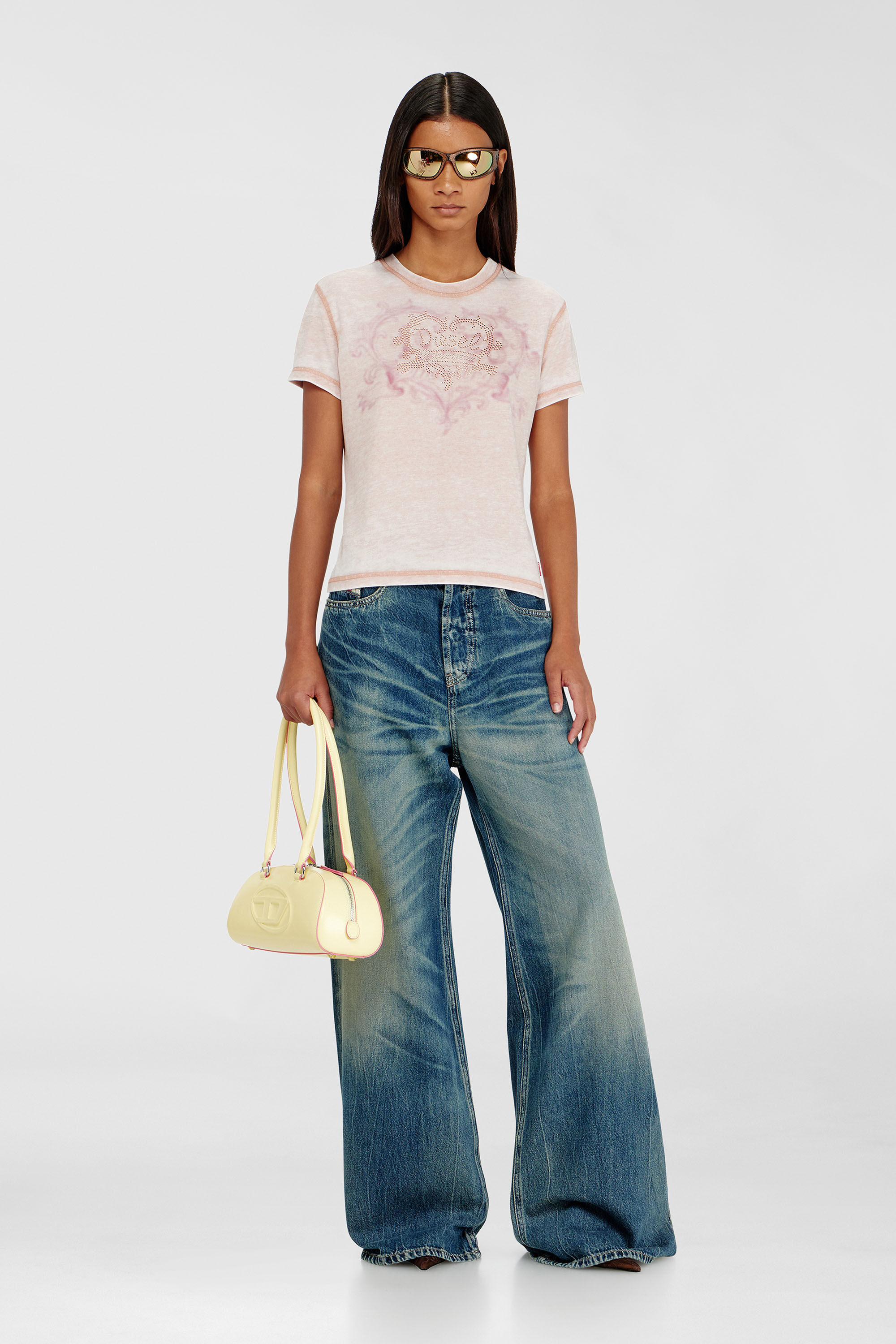 Diesel - T-ILA-AA1, Damen Jersey-T-Shirt mit Strasssteinen und burnout effect in Gesichtspuder - 1