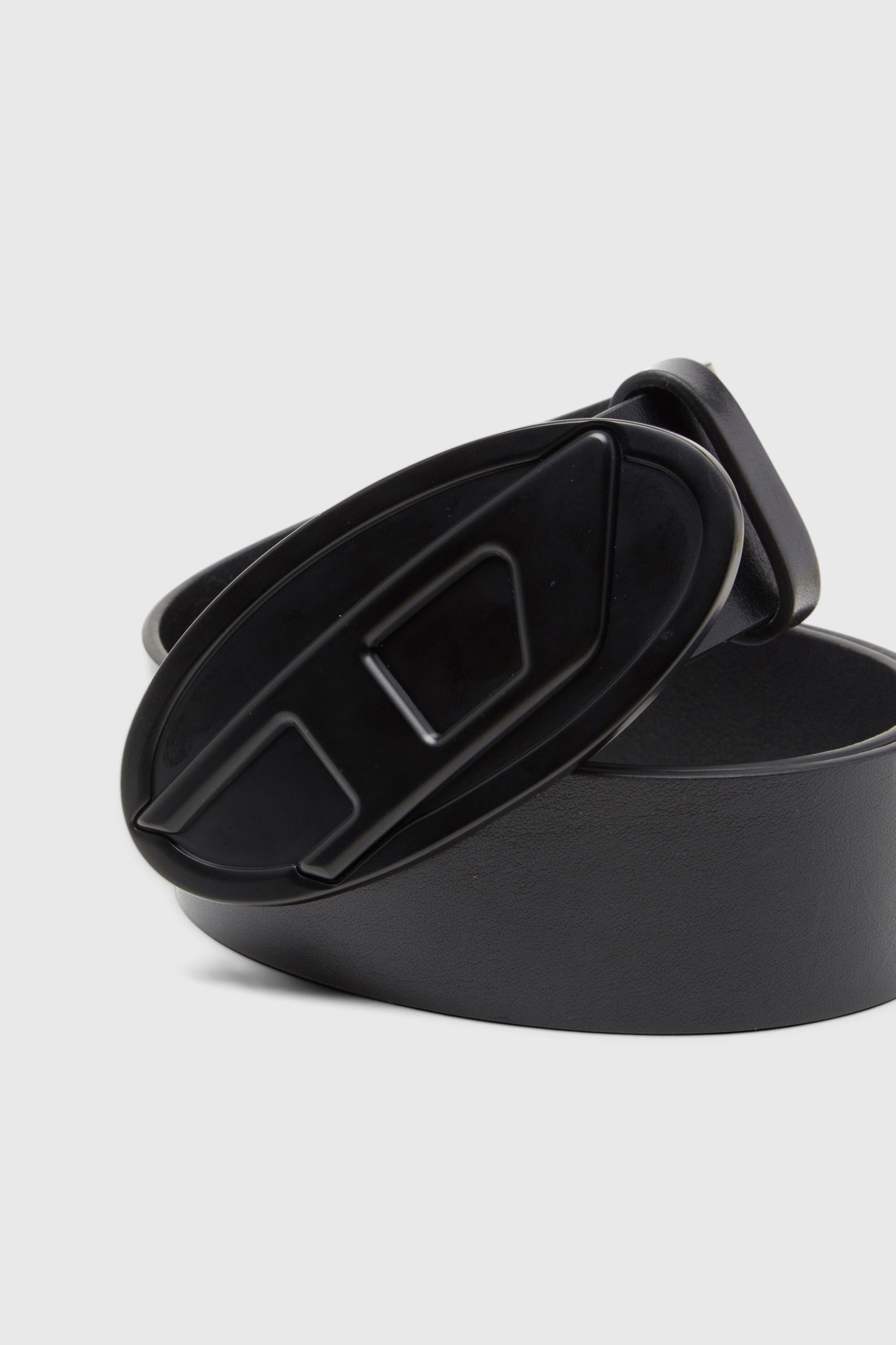 Diesel - B-1DR 2.0, Damen 4 cm breiter G&uuml;rtel aus Leder mit Oval D-Plakette in Schwarz - 3
