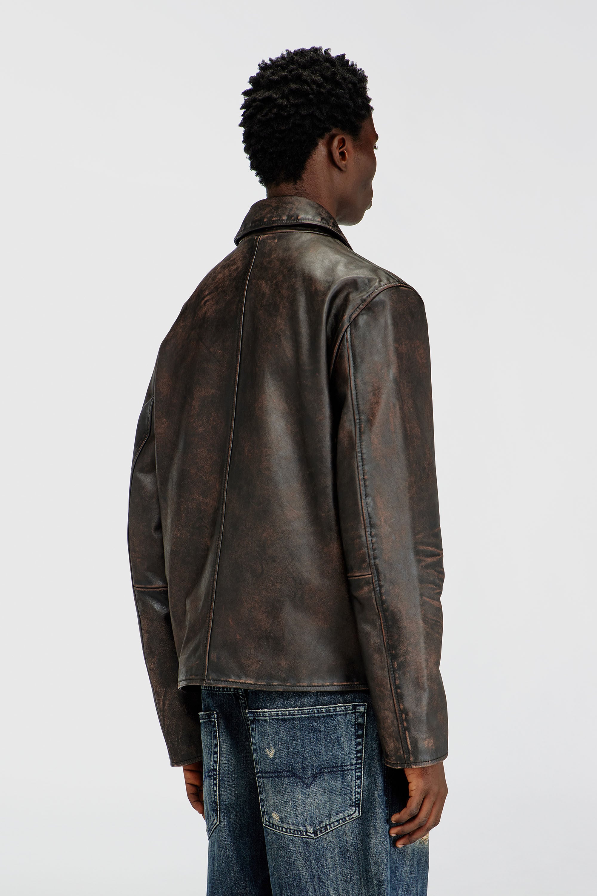 Diesel - L-AMAR-WRD, Herren Coachjacke aus behandeltem Leder in Braun - 4