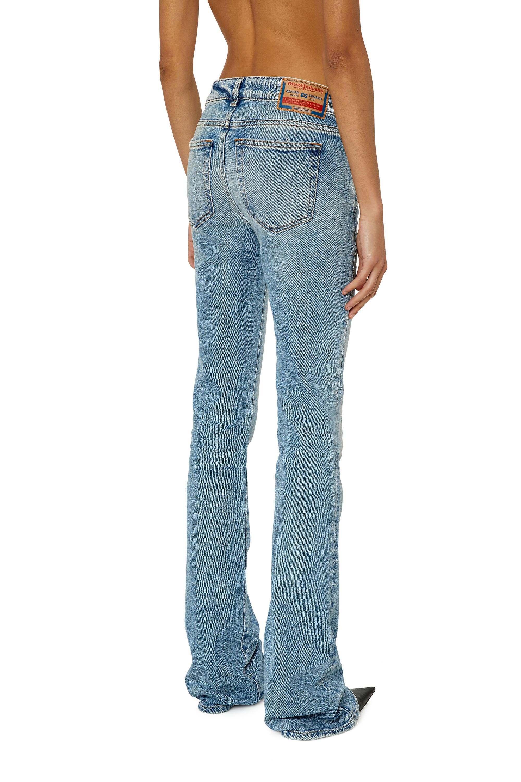 Diesel - 1969 D-Ebbey 09E86 Bootcut and Flare Jeans, Hellblau - Image 4