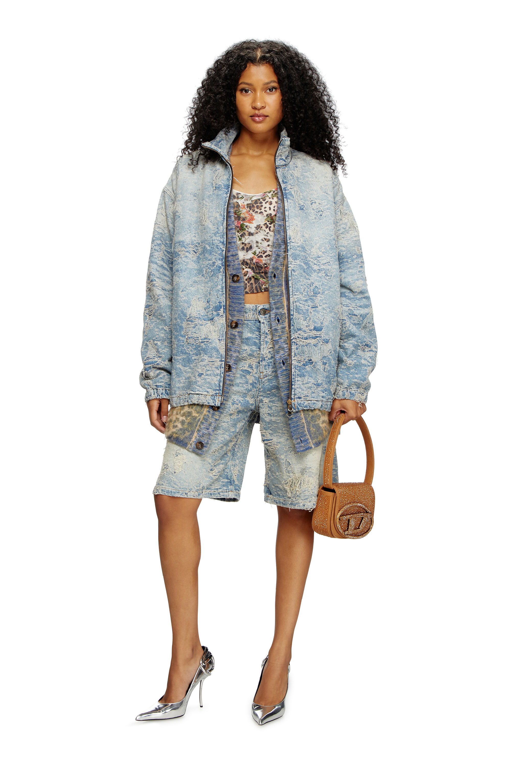 Diesel - DE-SIRE-SHORT-FSF, Damen Shorts aus Jacquard-Denim mit Schmutz-Effekt in Hellblau - 1