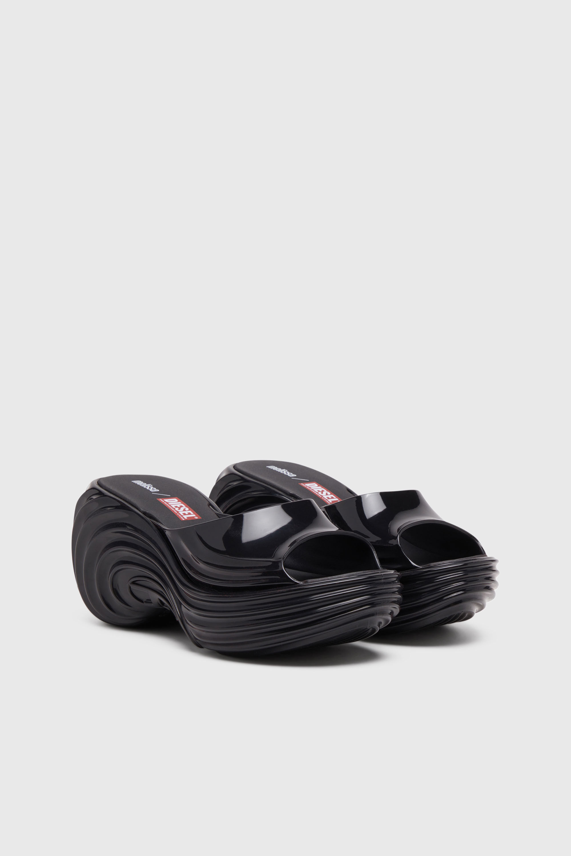 Diesel - MELISSA QUANTUM PLATFORM, Damen Plateau-Pantolette aus Melflex&reg; in Schwarz - 2