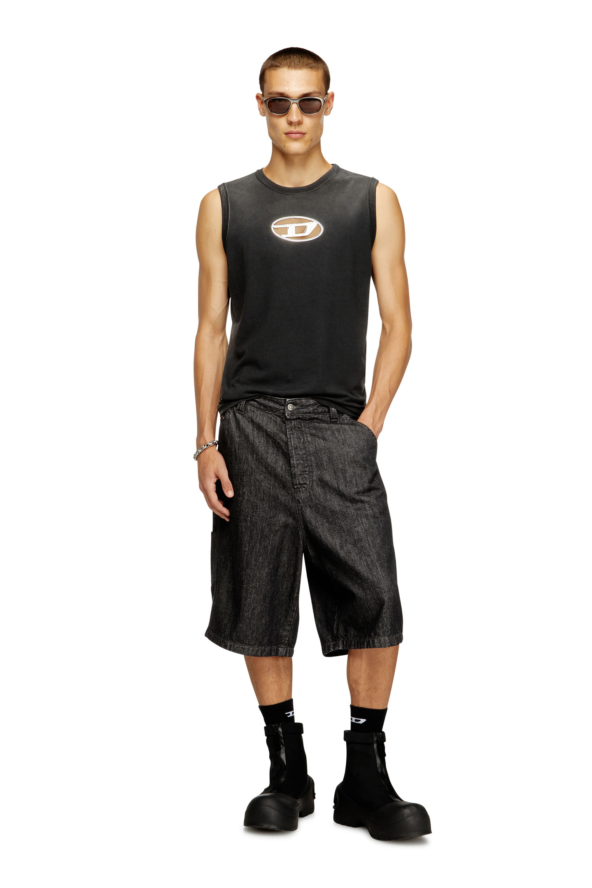 Diesel - T-BRICO, Herren Verblasstes Tanktop mit aufgeschäumtem Oval D in Schwarz - 1