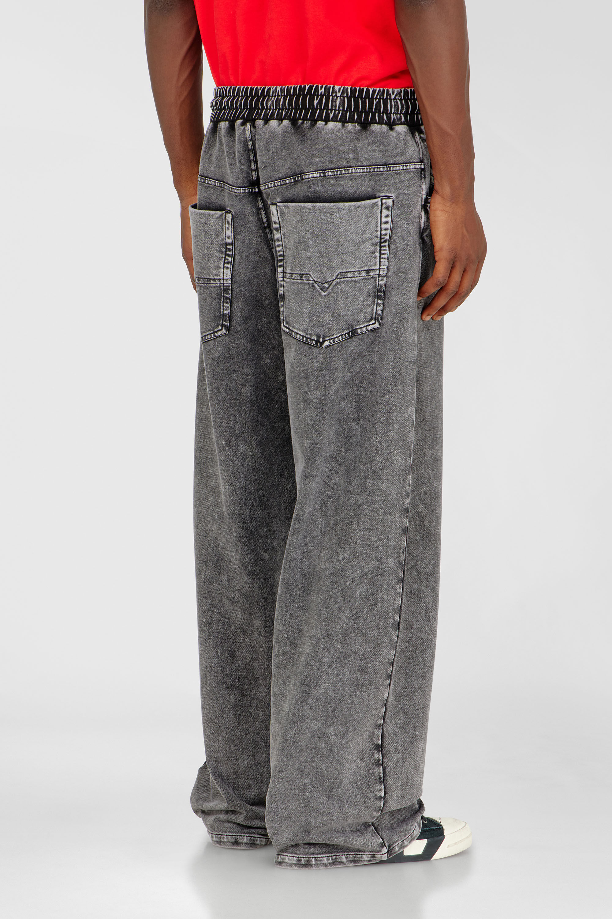 Diesel - P-STUK, Herren Sweatpants mit Denim-Effekt in Dunkelgrau - 4