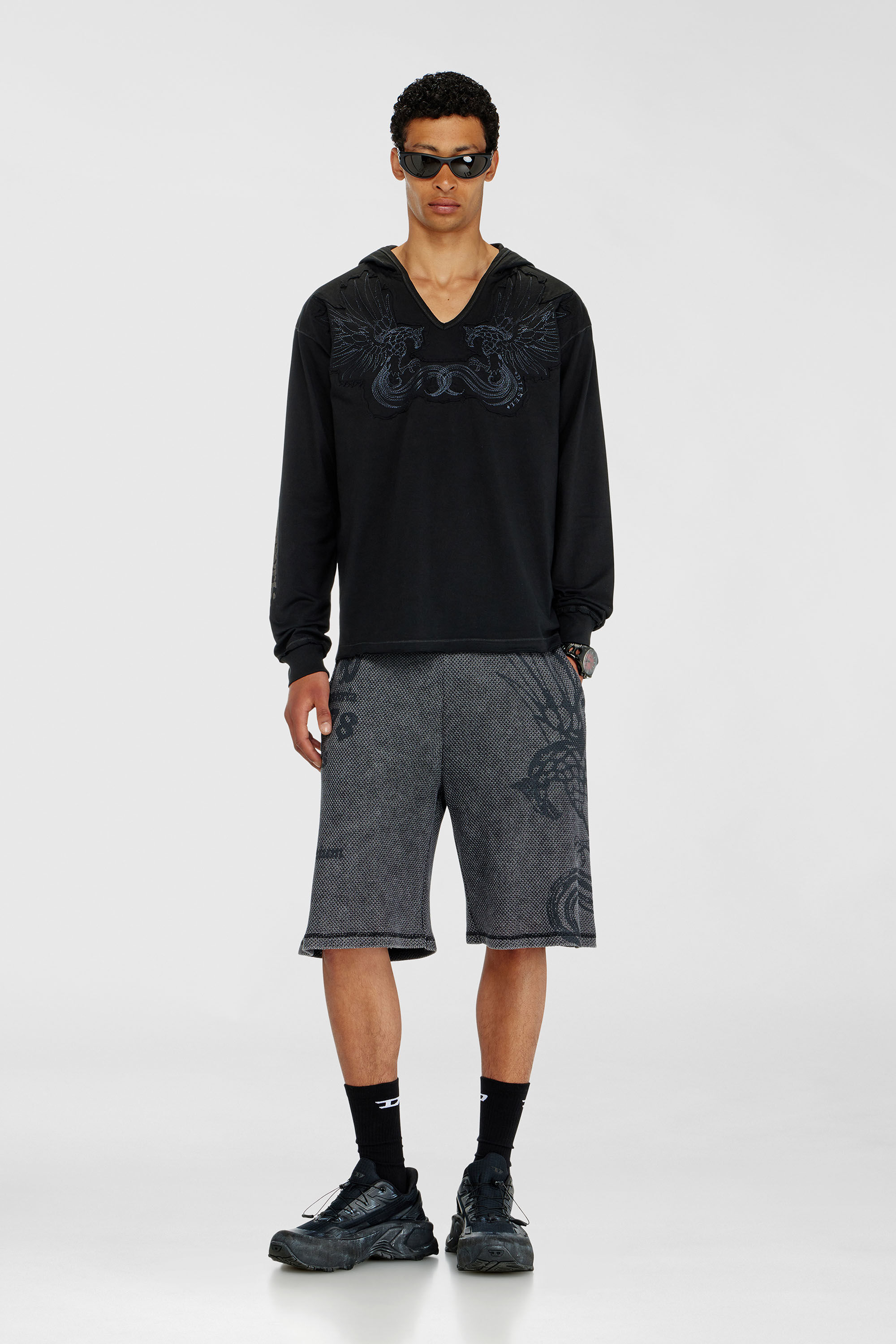 Diesel - T-PHEN-LS-HOOD-RIB, Herren Kapuzenpullover mit V-Ausschnitt und Stickerei vorn in Schwarz - 1