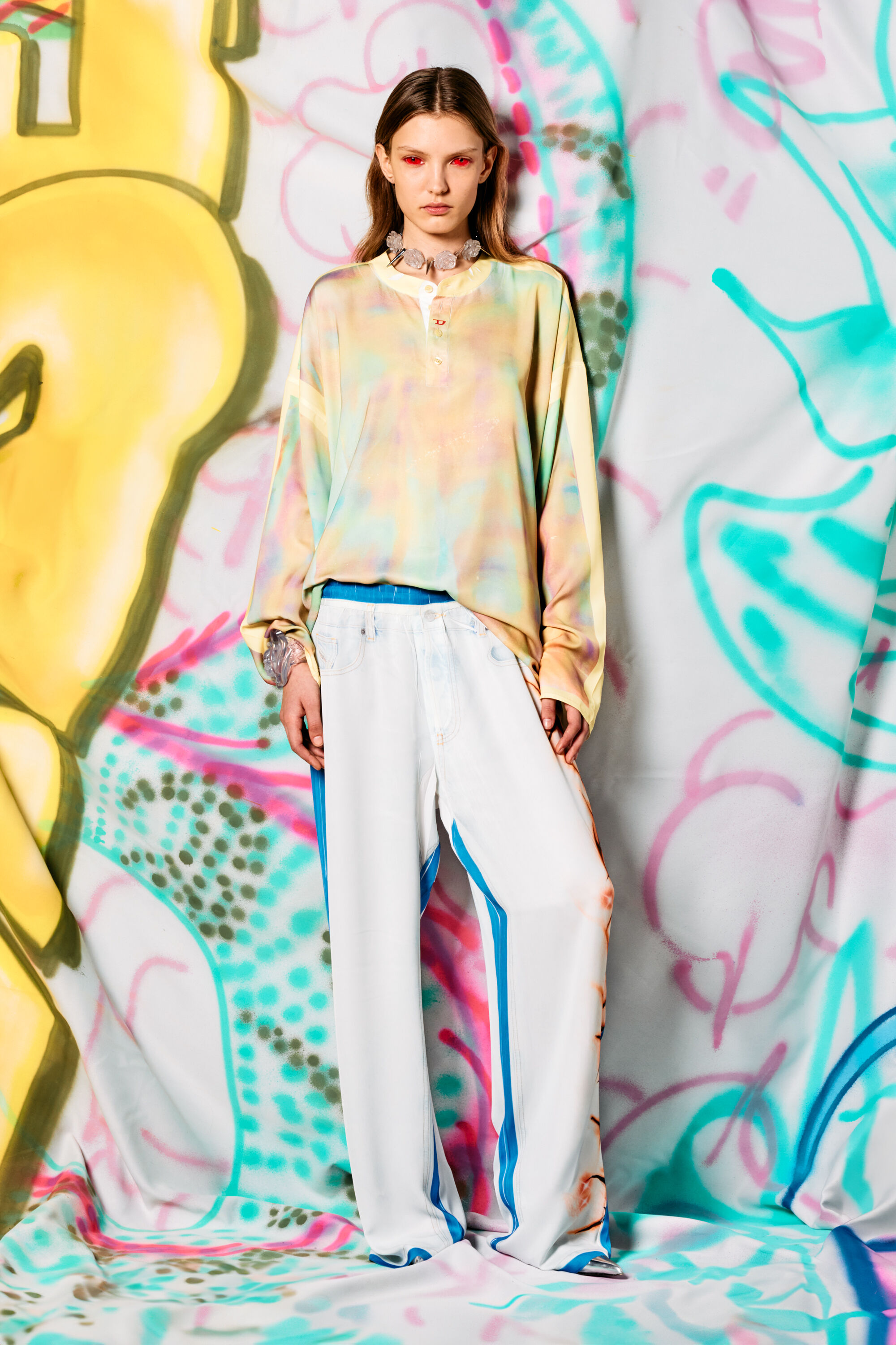 Diesel - T-OLAVI-A-SER-GRAFFITI-CHI, Unisex Henley-Top im Graffiti-Print in Gelb/Grün - 3