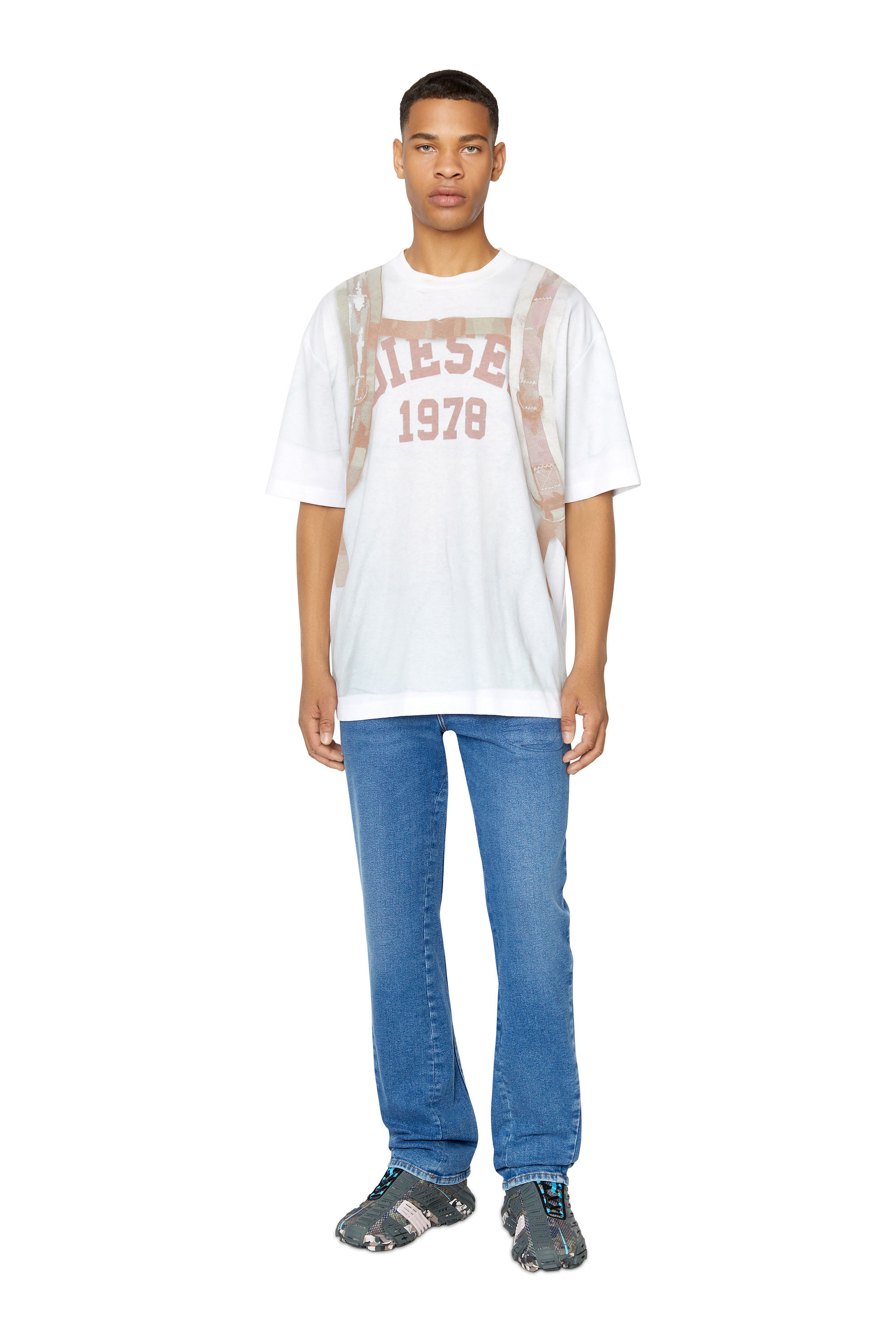 Diesel - 2021 D-Vocs 09E34 Bootcut Jeans, Mittelblau - Image 1