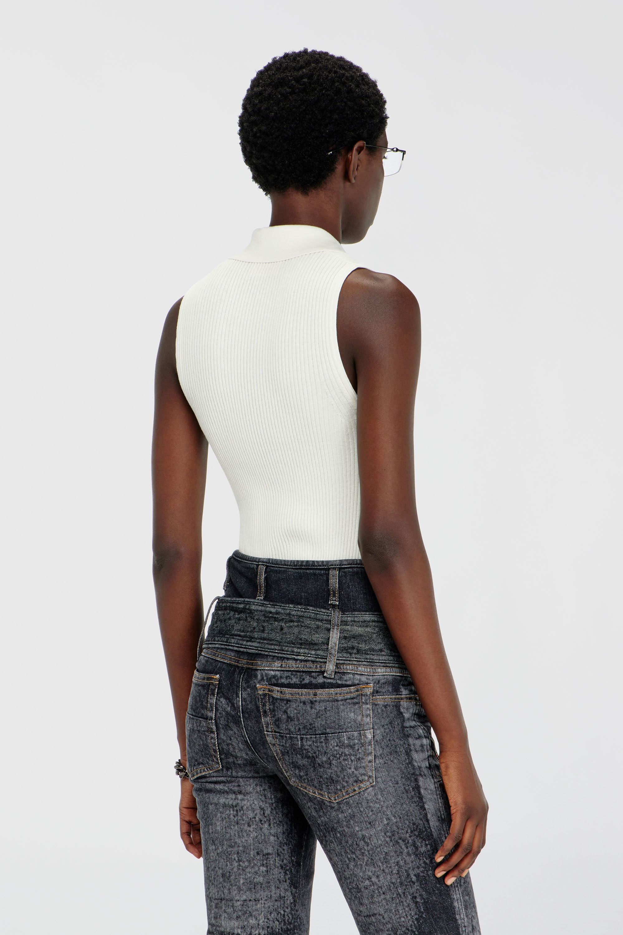 Diesel - M-LILITA, Damen &Auml;rmelloses Polo-Top aus Rippstrick mit Seidenmix in Wei&szlig; - 4
