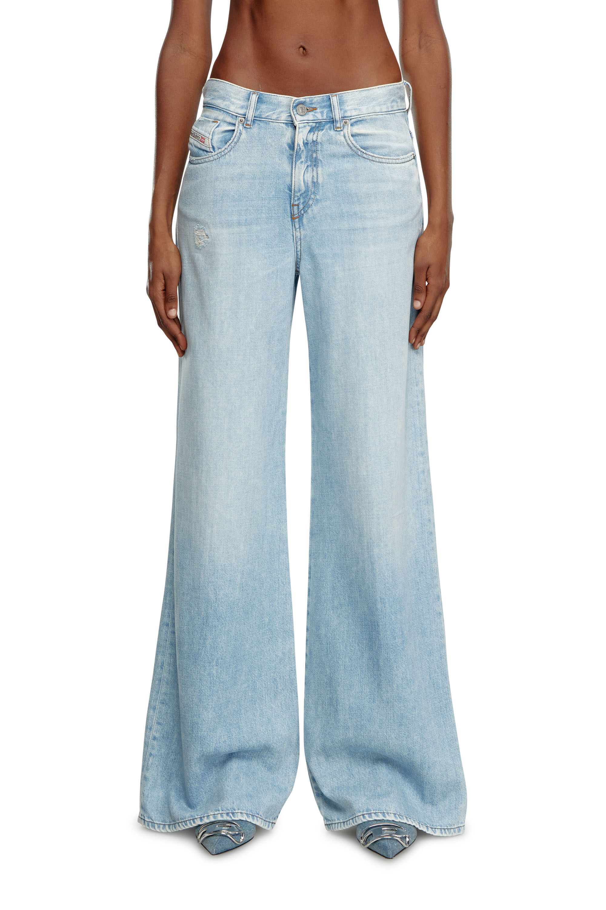 Diesel - Damen Flare Jeans 1978 D-Akemi 068MQ, Hellblau - 3