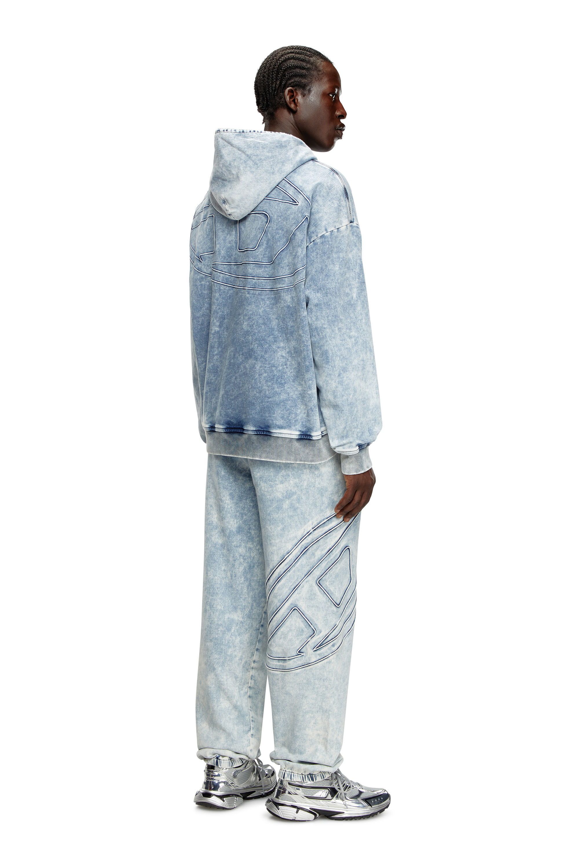 Sweatshirts with jeans outlet