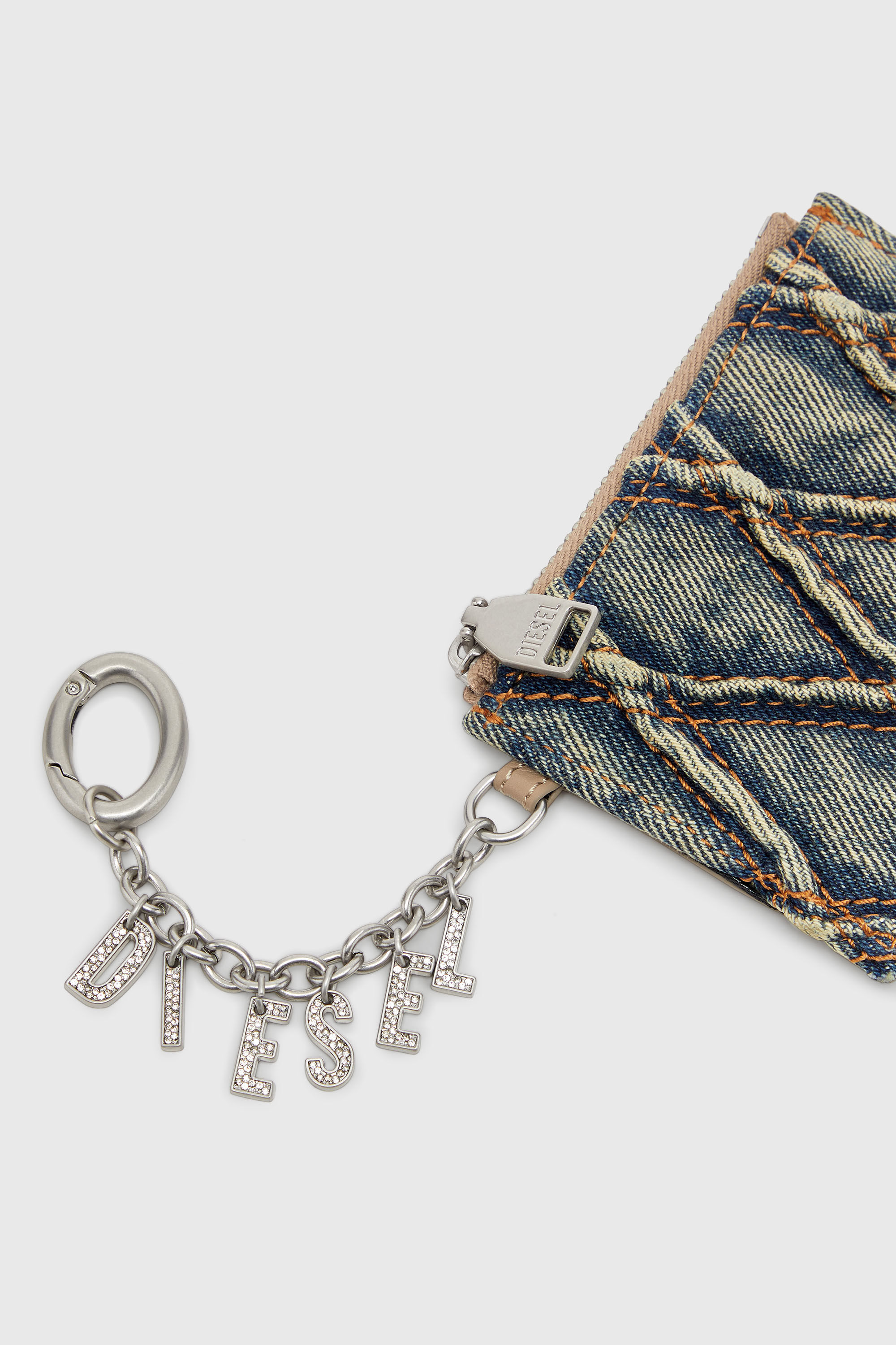 Diesel - CARD HOLDER WITH CHAIN, Damen Kartenetui aus gestepptem Argyle-Denim in Blau - 4
