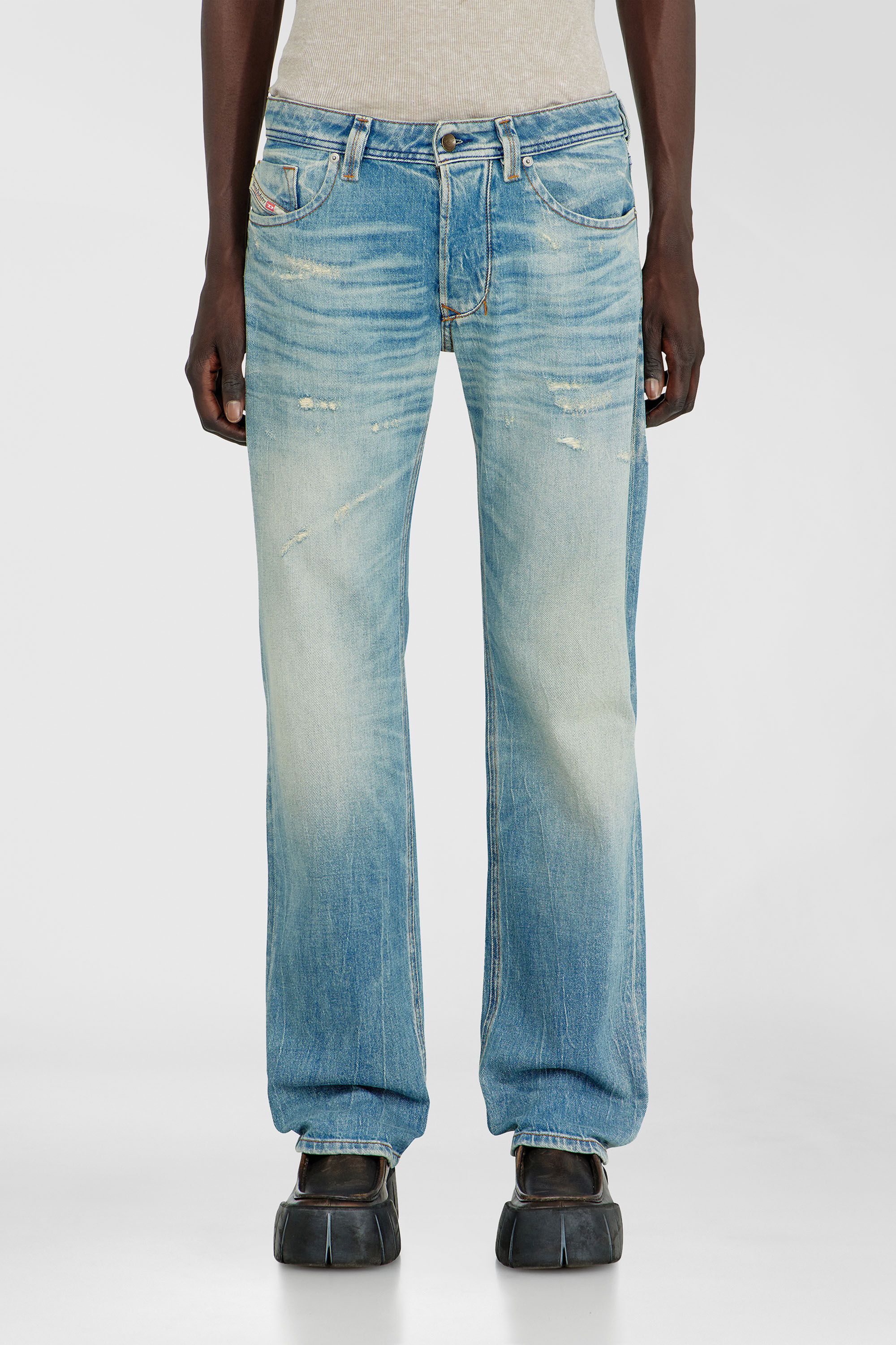Diesel - Herren Regular Jeans 1985 Larkee 09P33, Hellblau - 4