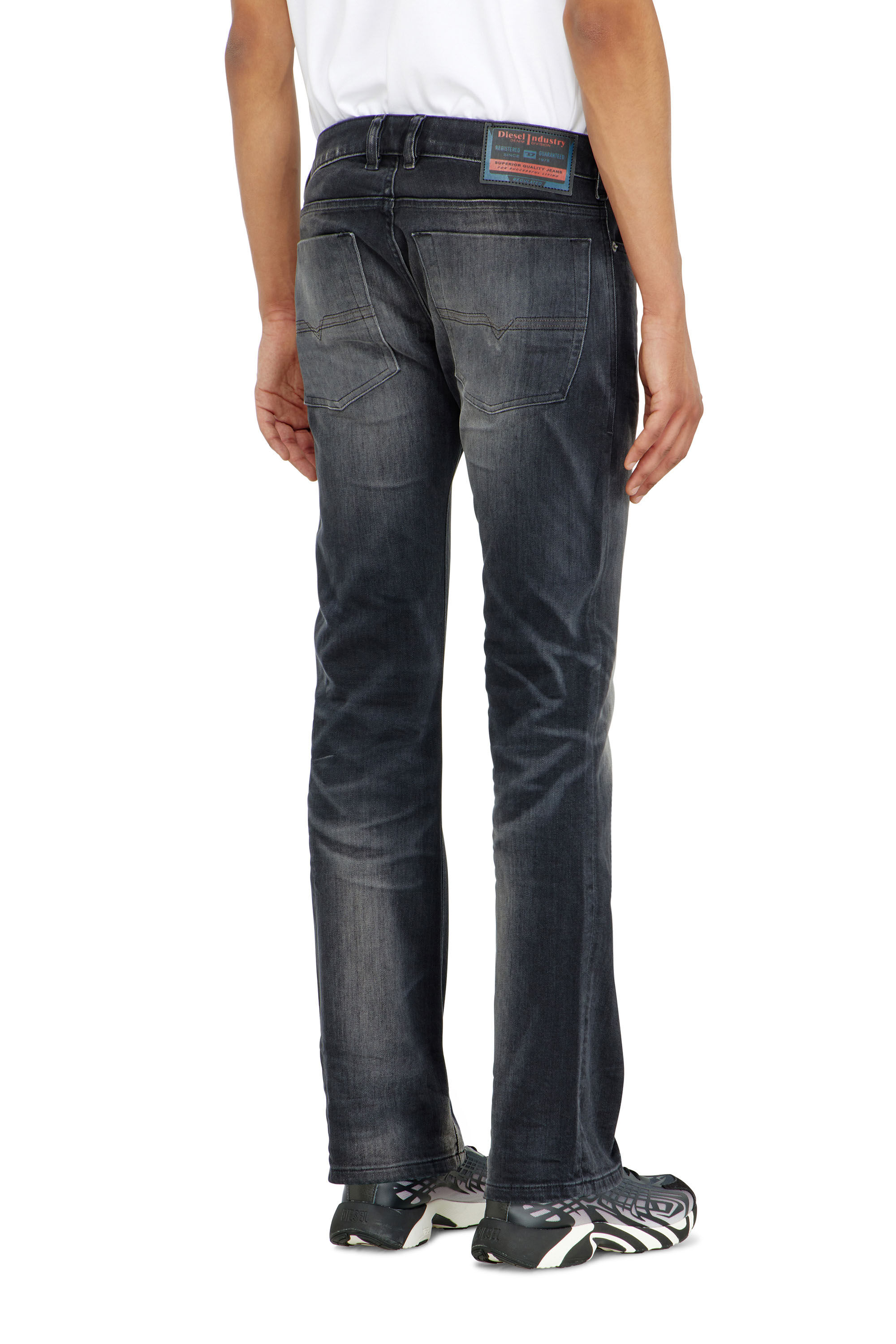 Diesel - Herren Bootcut Jeans 2007 Zatiny 09P38, Schwarz/Dunkelgrau - 5