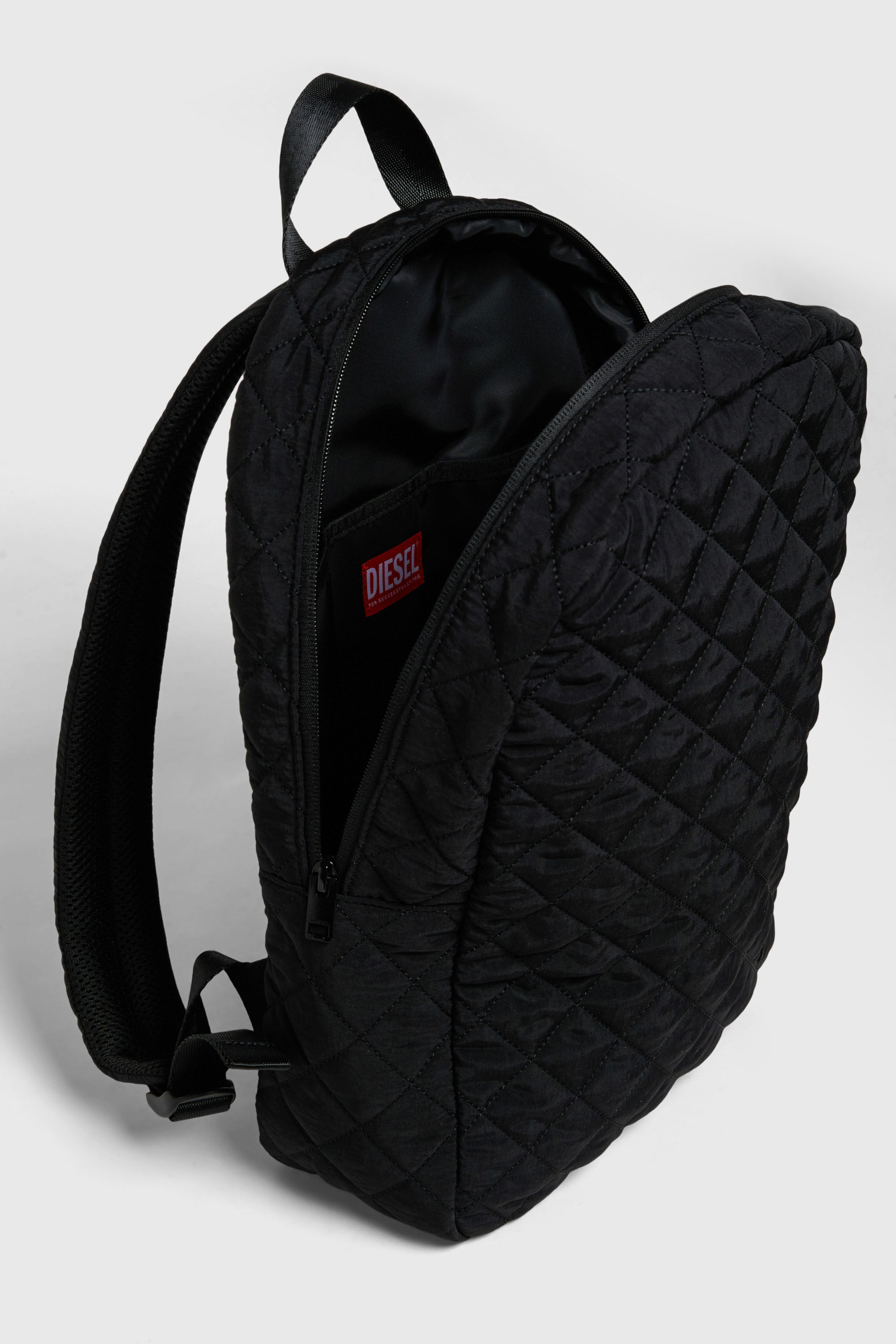 Diesel - WMENT, Unisex WMENT - Rucksack aus gestepptem Nylon in Schwarz - 4