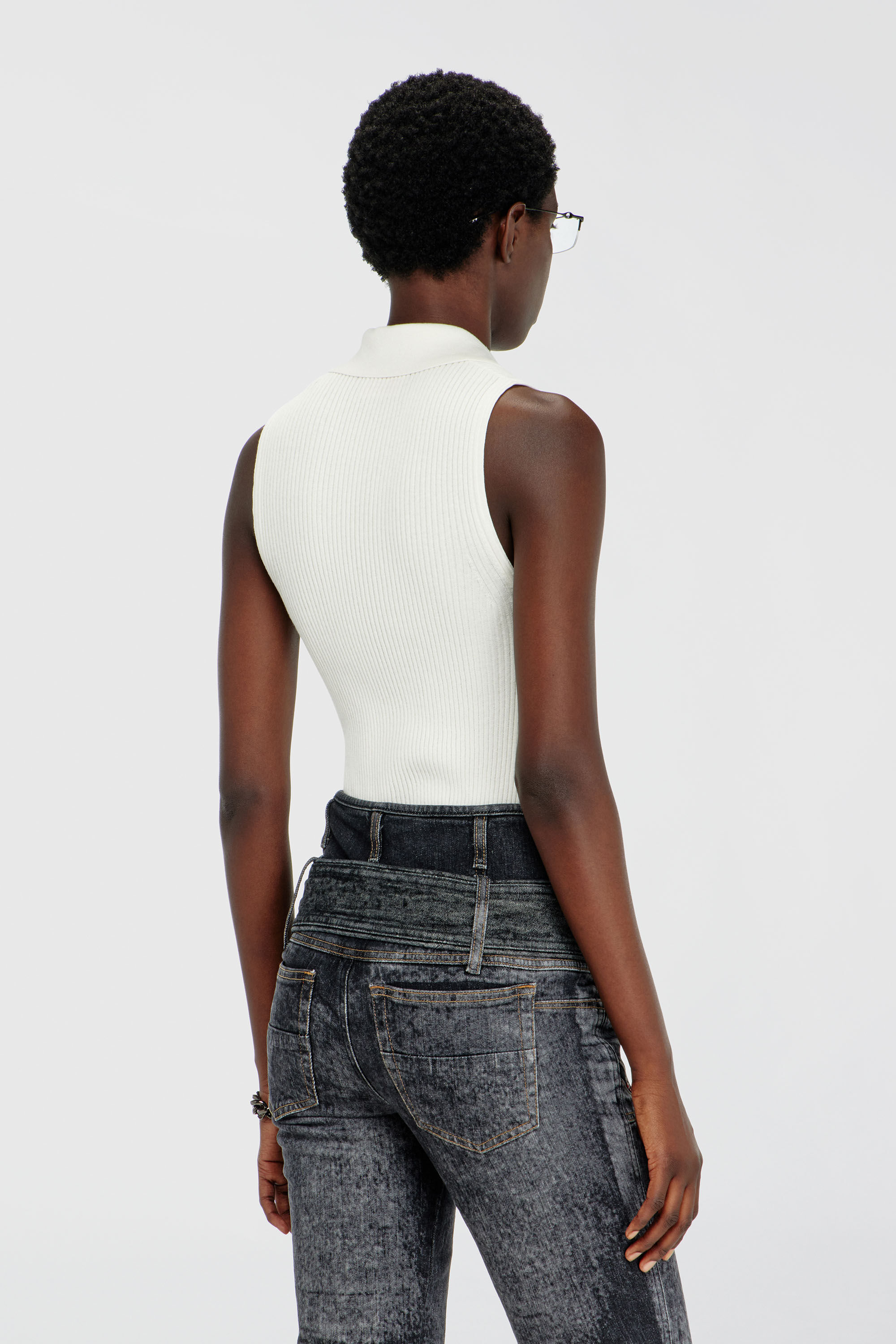 Diesel - M-LILITA, Damen &Auml;rmelloses Polo-Top aus Rippstrick mit Seidenmix in Wei&szlig; - 4