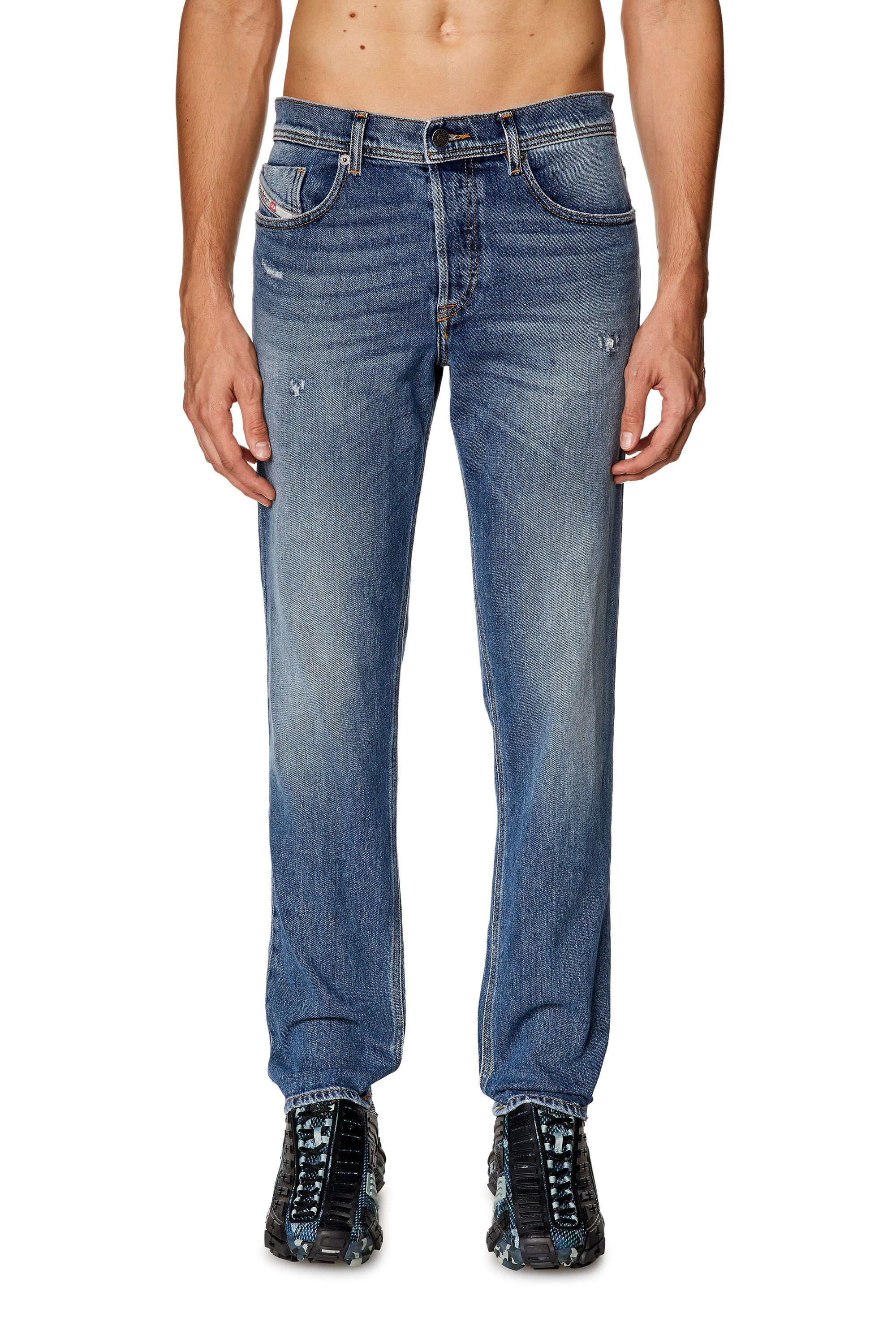 Diesel - Tapered Jeans 2023 D-Finitive 09I16, Mittelblau - Image 3