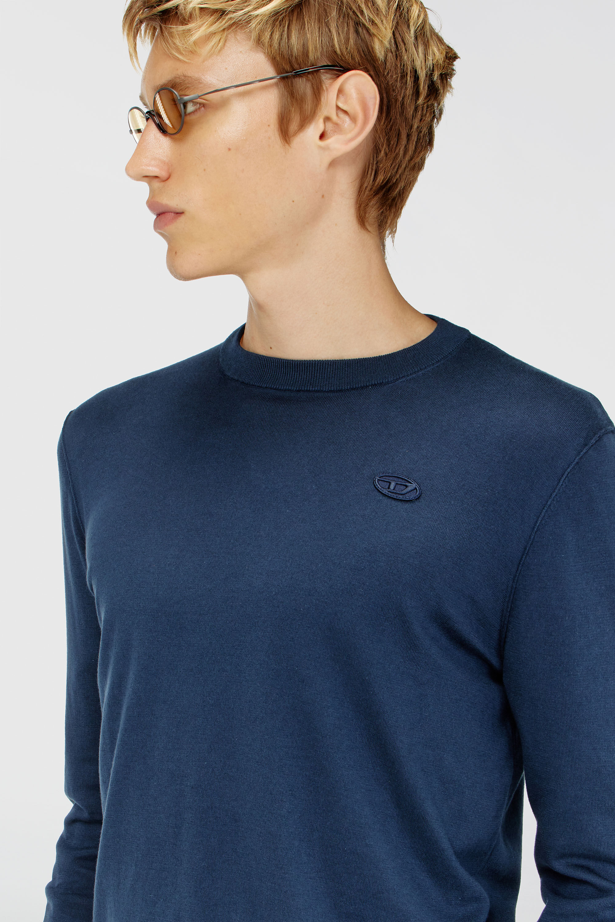 Diesel - K-FREEX-TAG-T92, Herren Strickware aus Baumwolle mit tonalem Logo in Blau - 5