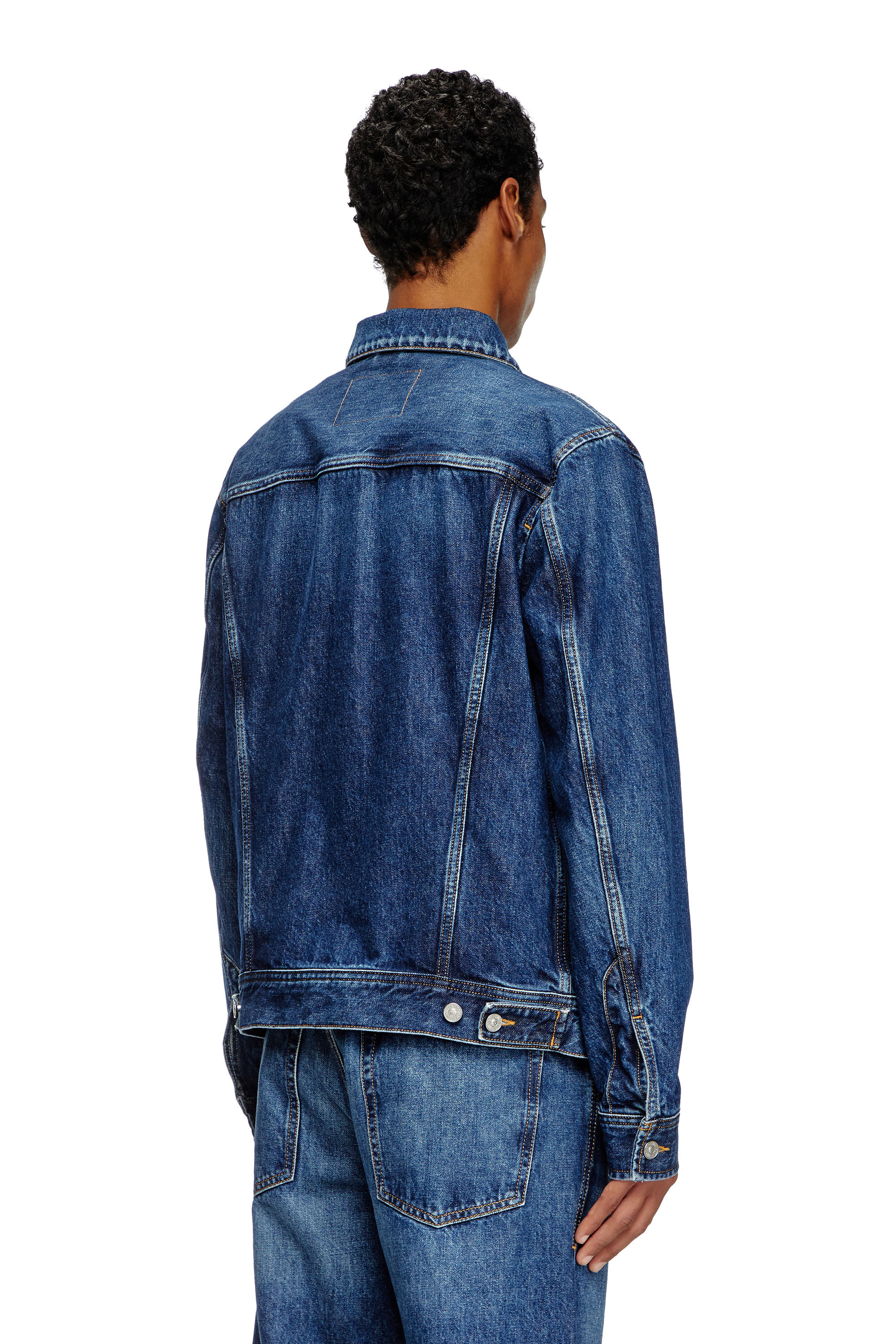 Diesel - D-BARCY, Herren Regular Fit-Truckerjacke in Mittelblau - 4