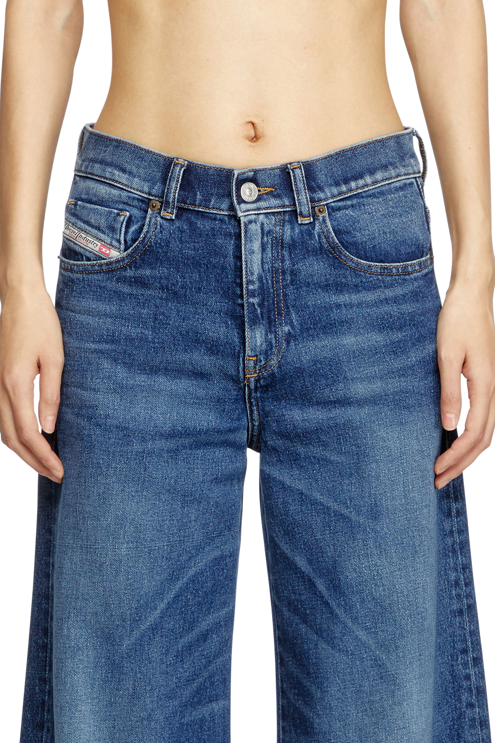 Diesel - Damen Flare Jeans 1978 D-Akemi 09L21, Mittelblau - 5