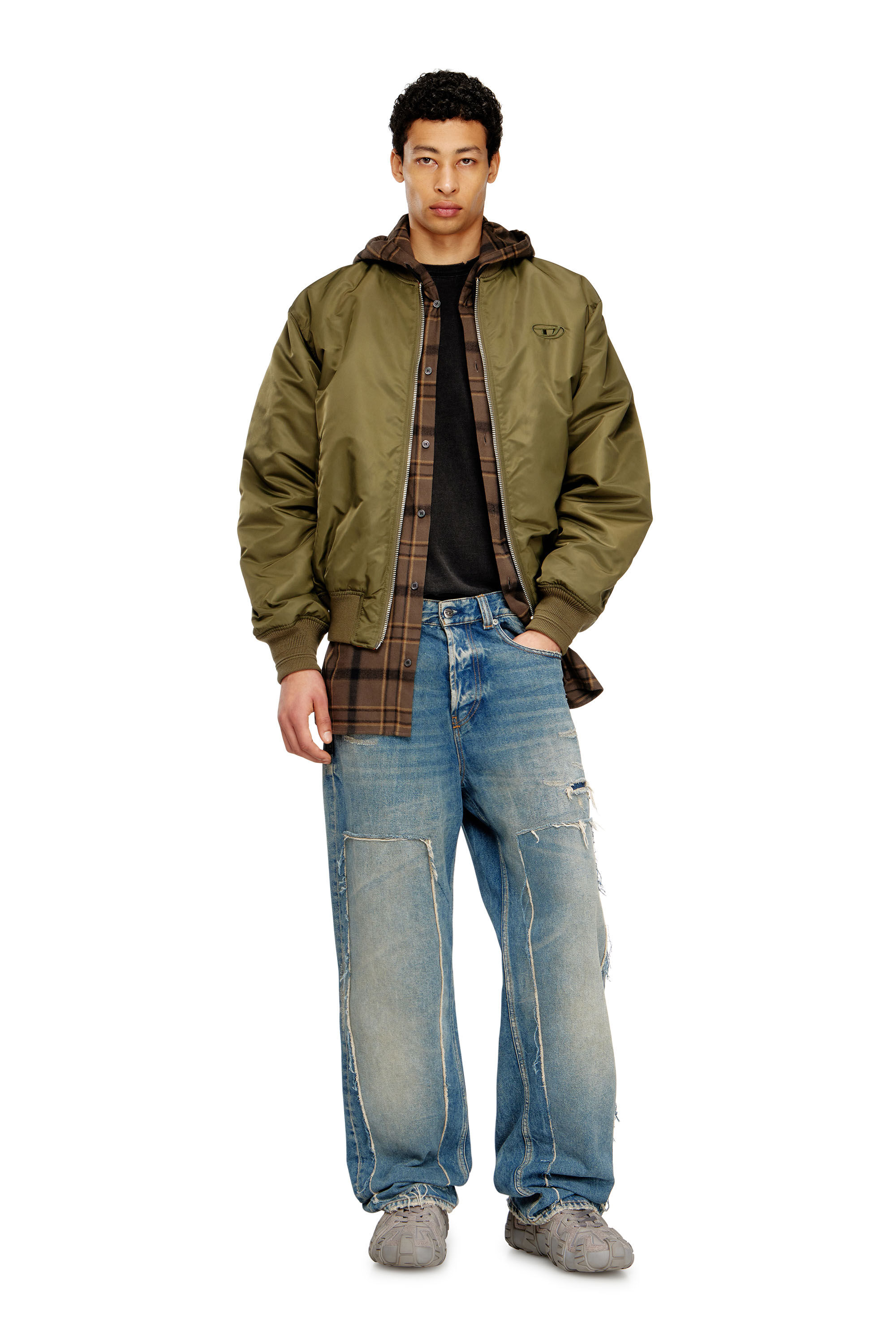 Diesel - W-TYPE-D1, Herren Gesteppte Bomberjacke mit Oval-D-Stickerei in Gr&uuml;n/Orange - 1