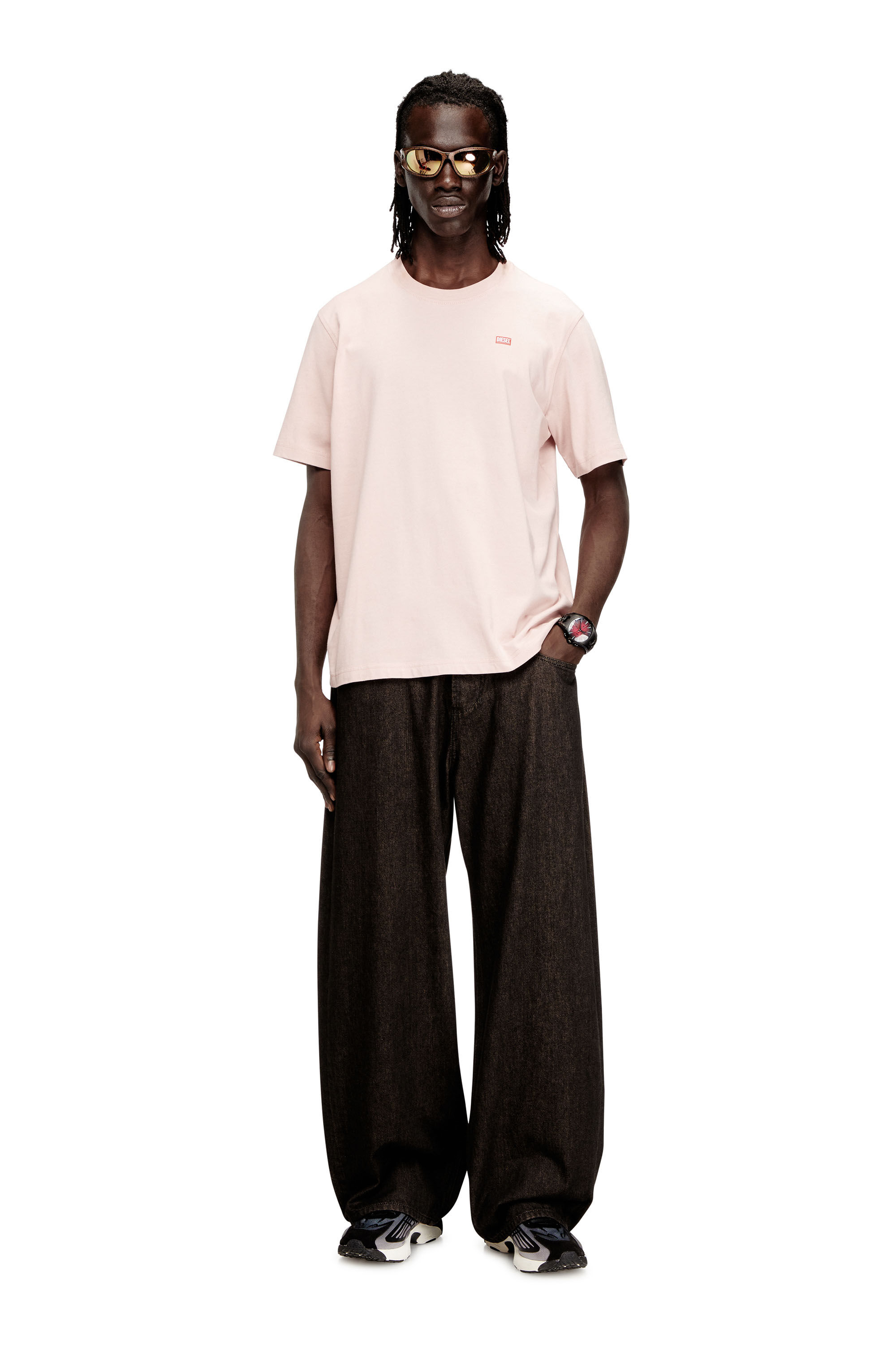 Diesel - T-ADJUST-V10, Herren Reguläres T-Shirt mit Diesel-Patch und Fotoprint in Gesichtspuder - 1