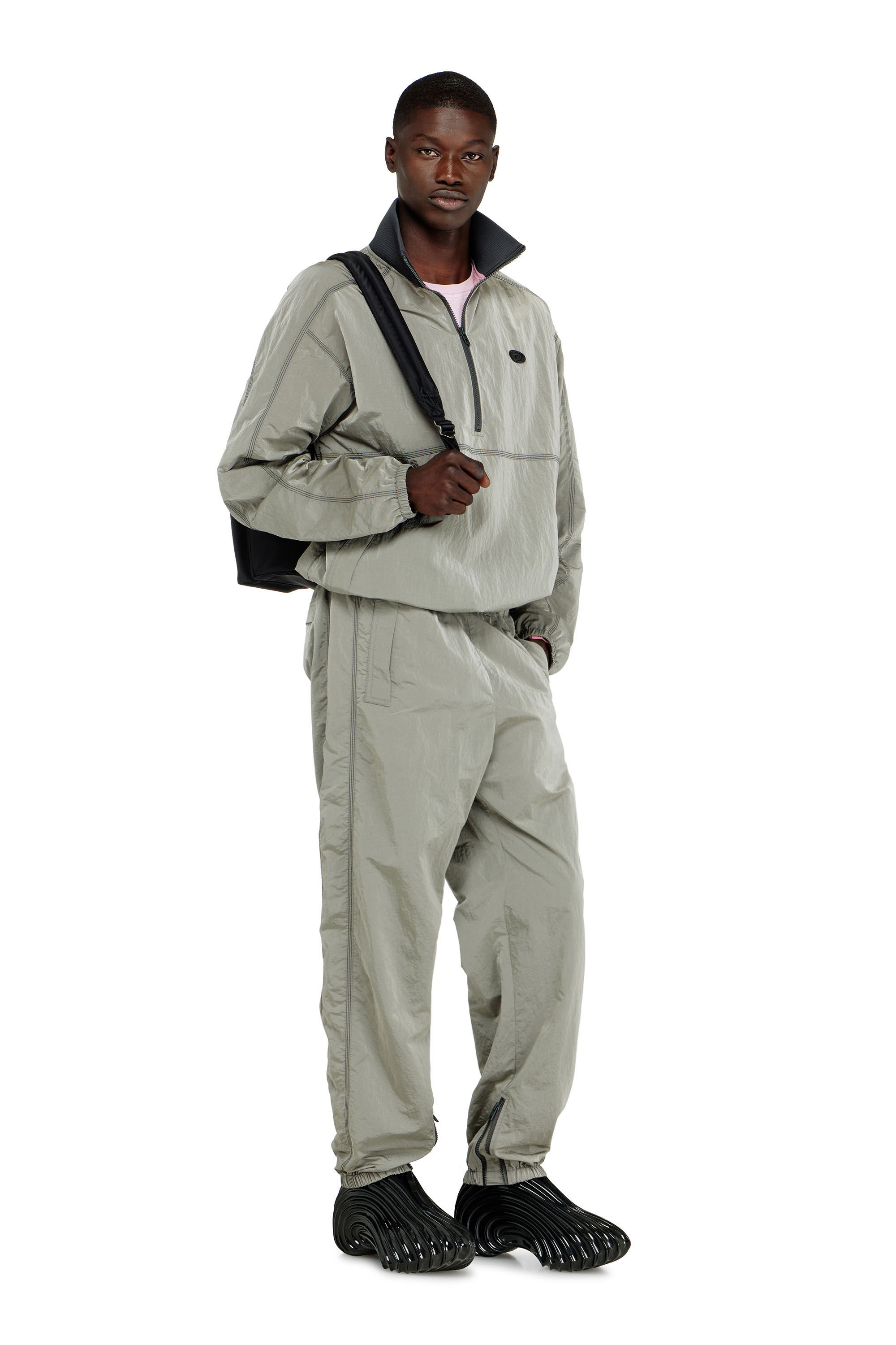 Diesel - J-ANOK, Herren Nylonjacke mit Crinkle-Effekt in Hellgrau - 1