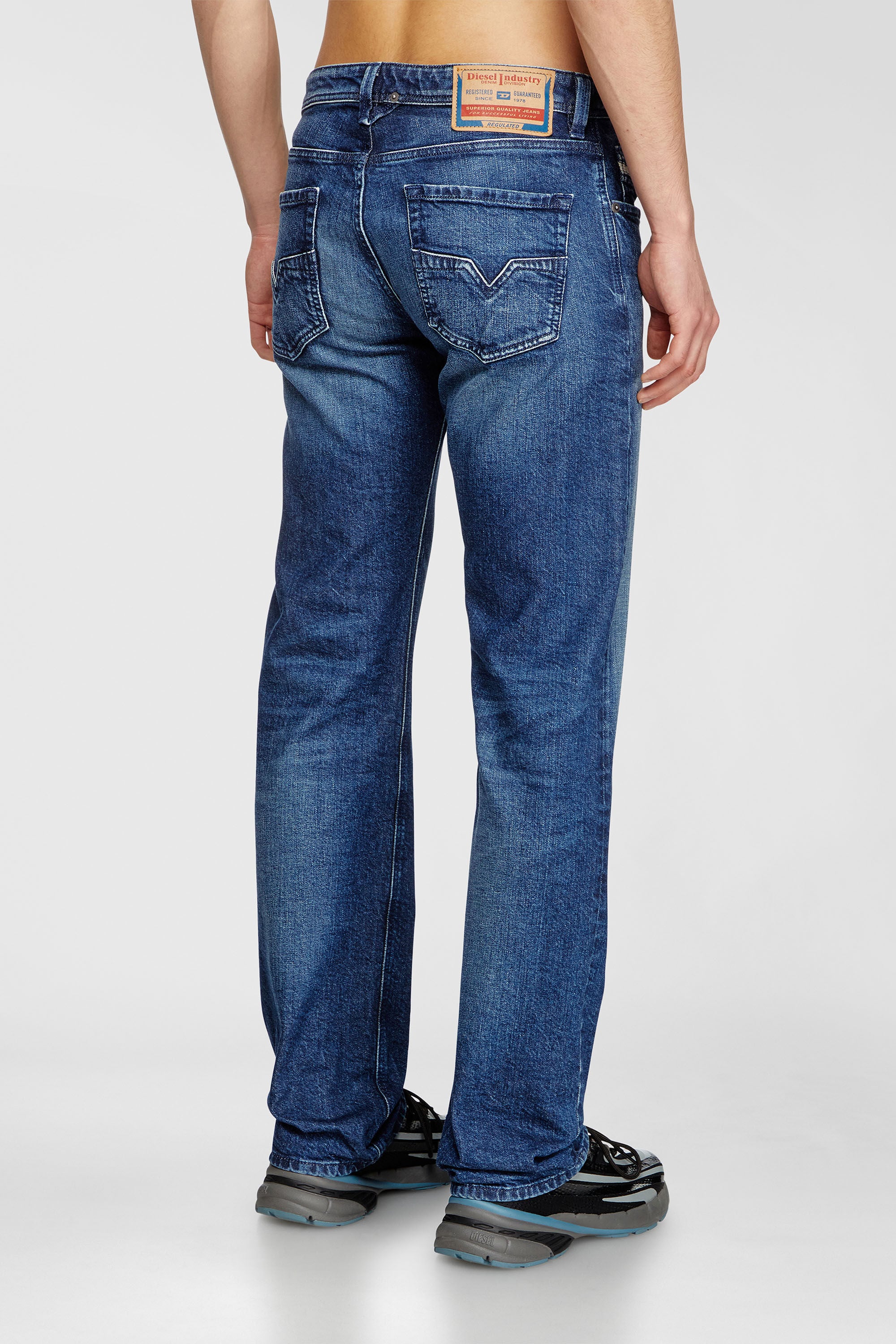 Diesel - Man's Regular Jeans 1985 Larkee 09L51, Dark Blue - 5