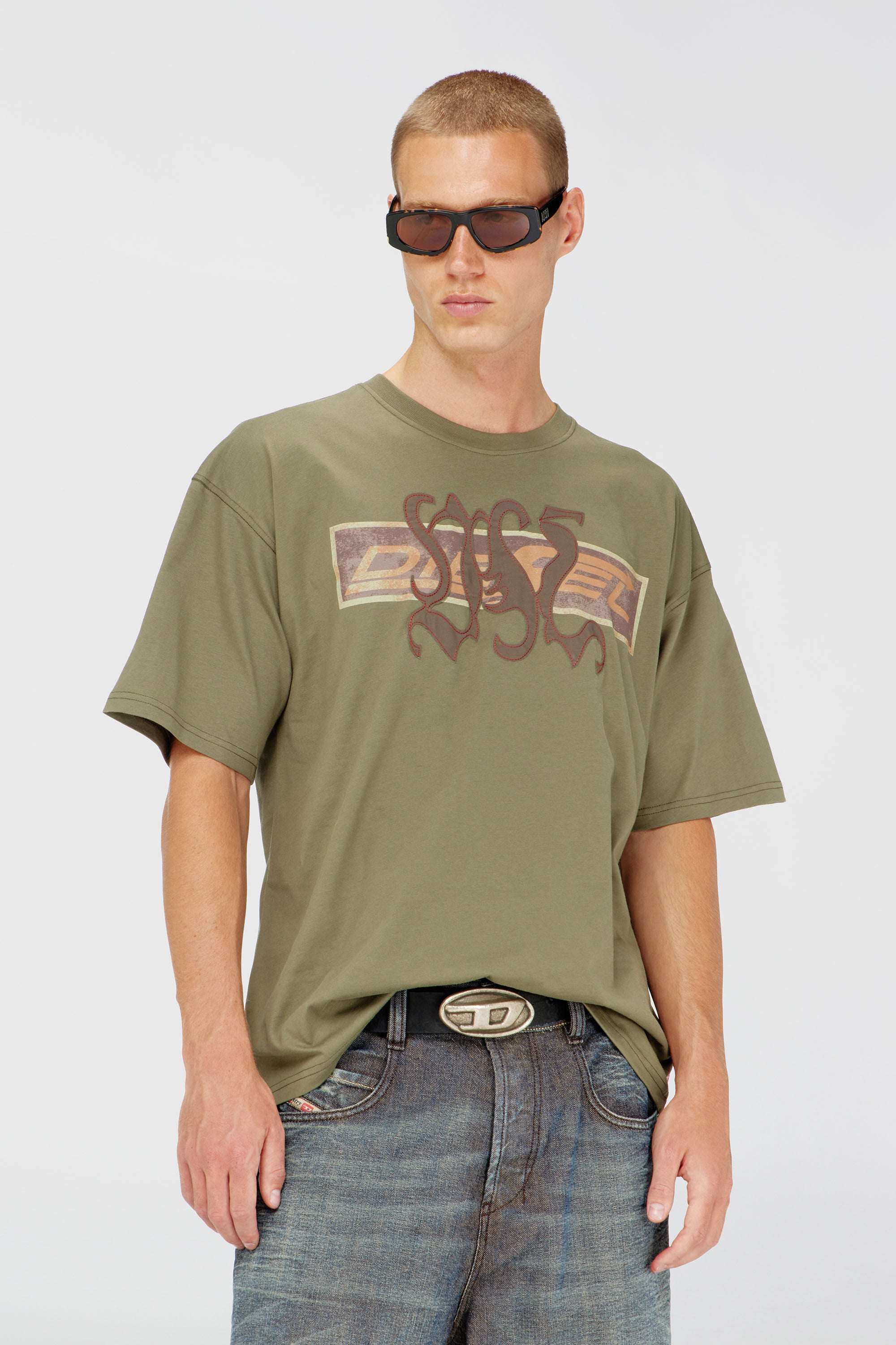 Diesel - T-BOXT-AA17, Herren T-shirt mit printed Graphic und patches in Armeegr&uuml;n - 3