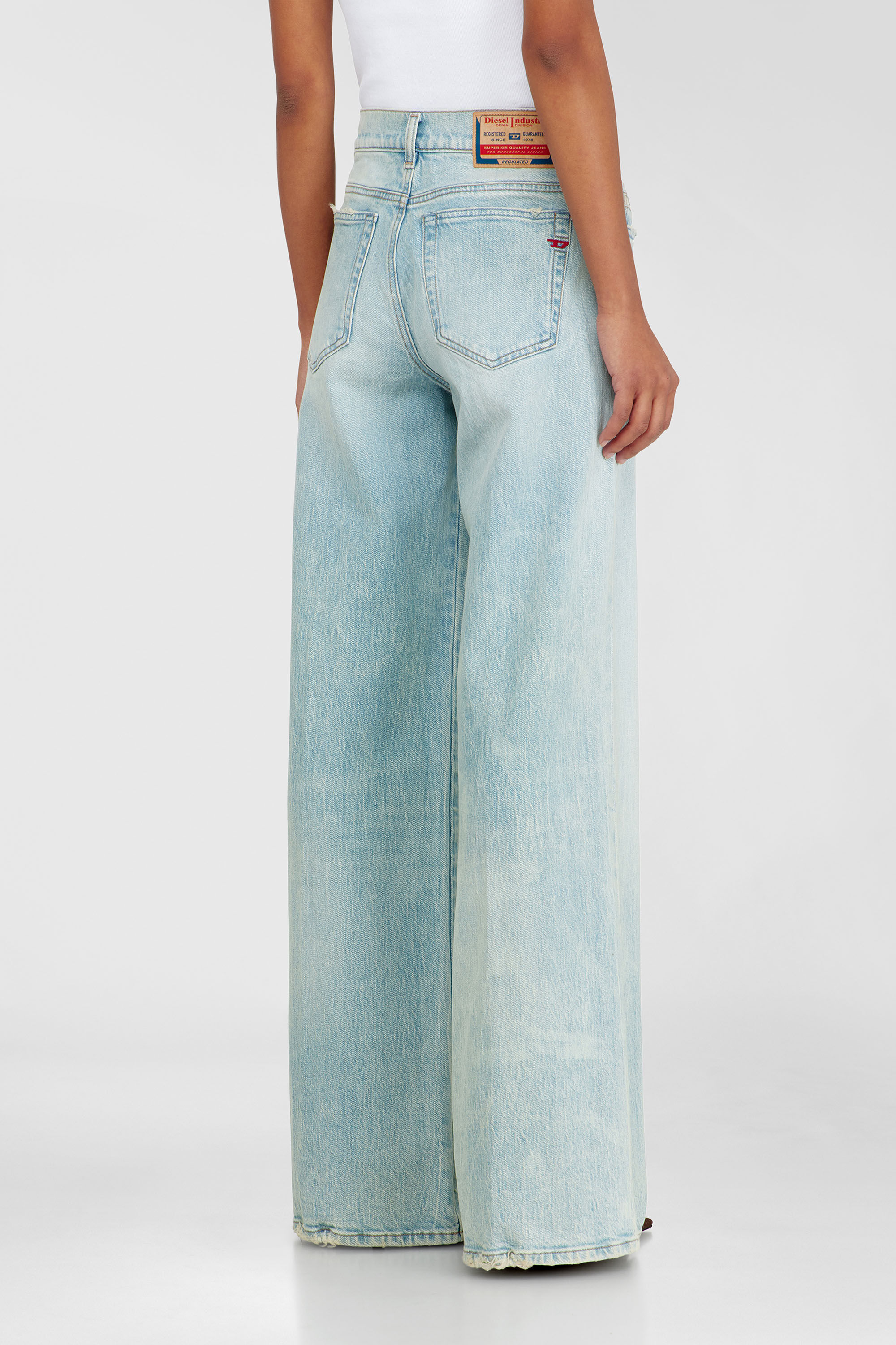 Diesel - Damen Flare Jeans 1978 D-Akemi 0KBBX, Hellblau - 5