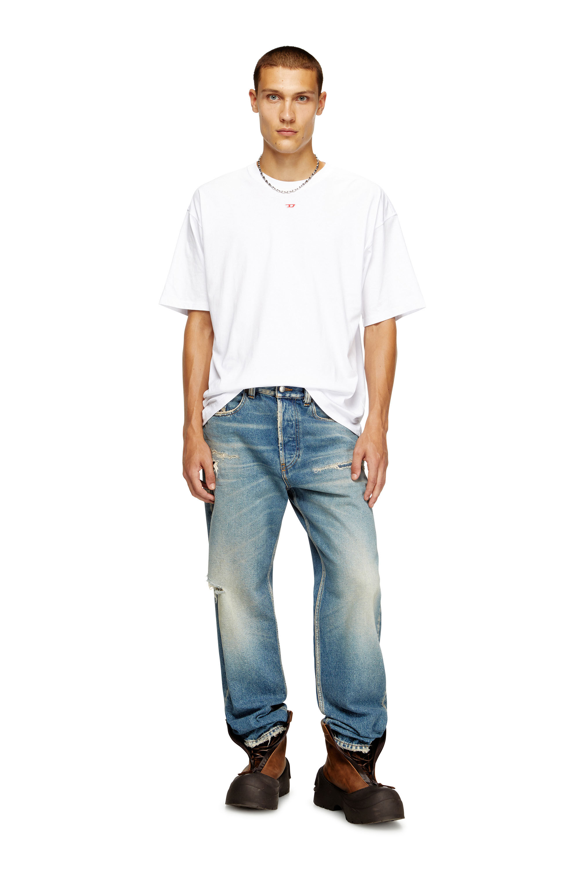 Diesel - T-BOXT-D, Unisex T-Shirt mit gesticktem D-Patch in Weiß - 1