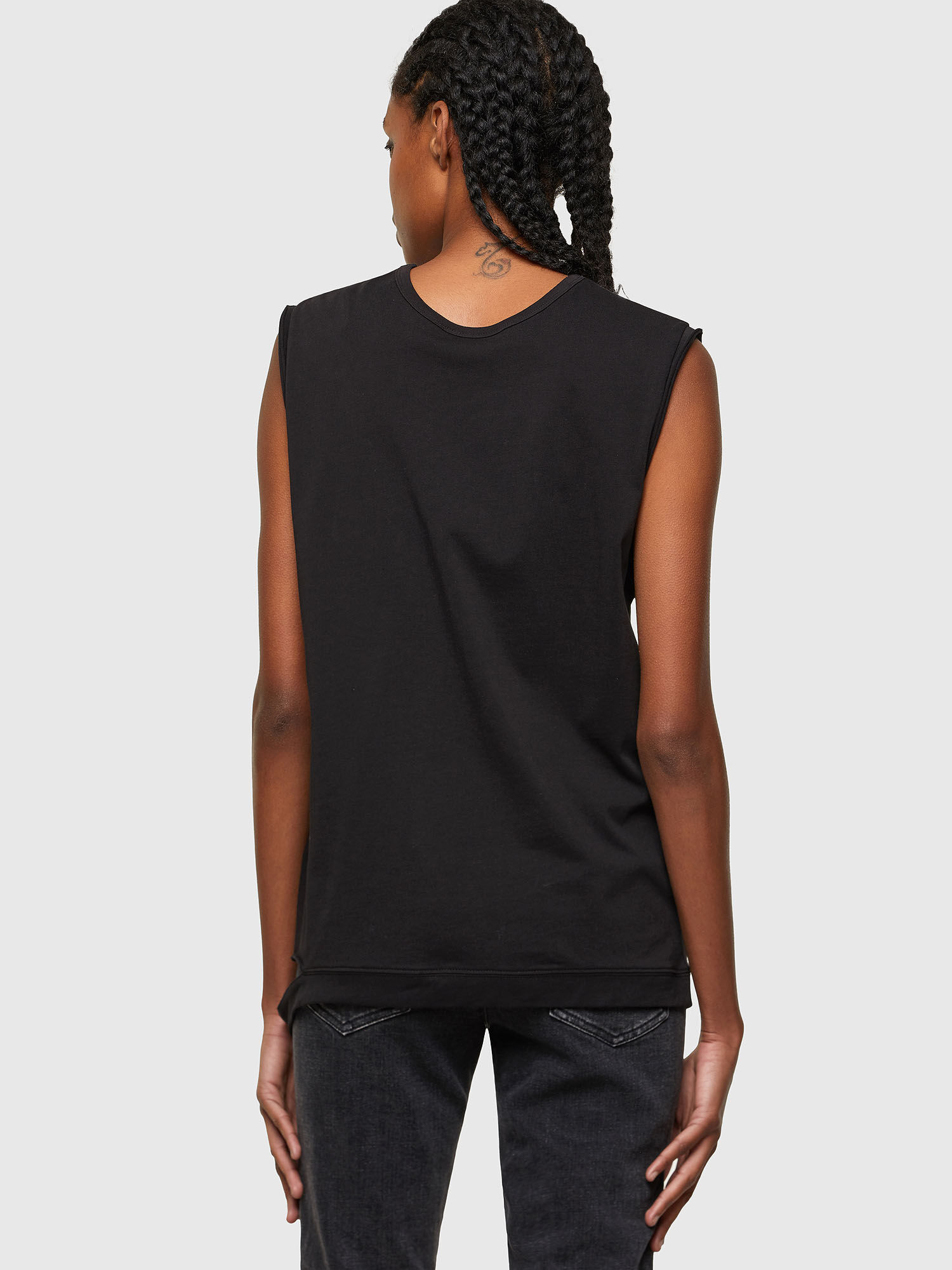 Diesel Damen T-Shirt Mit Label – Urbaner Streetwear-Style – Bequem & Langlebig