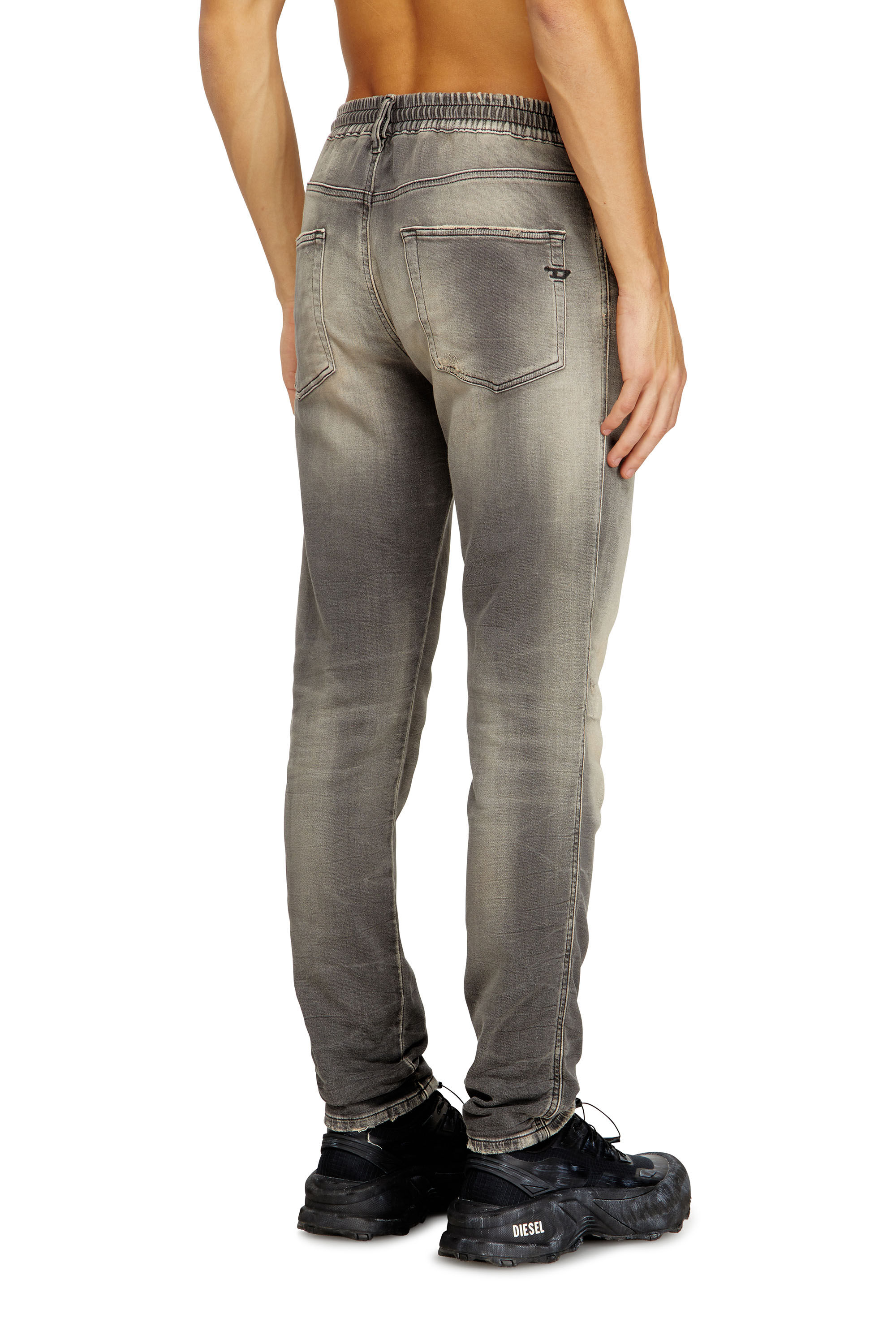 Diesel - Herren Slim 2062 D-Strukt Joggjeans® 068UH, Hellgrau - 4