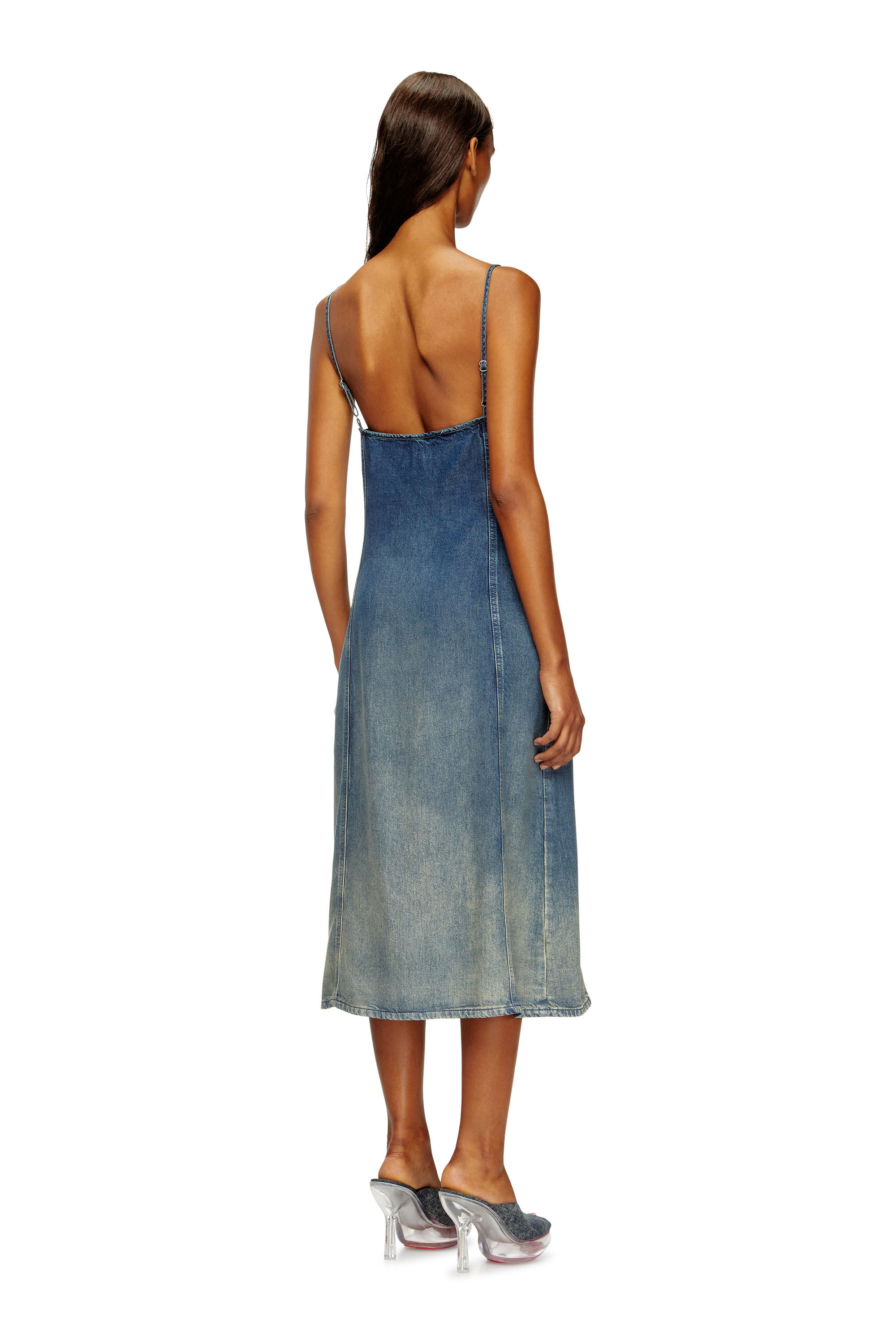 Diesel - DE-MELVI-S, Damen Kleid aus fließendem Denim mit vielgetragenem Laser-Effekt in Mittelblau - 4